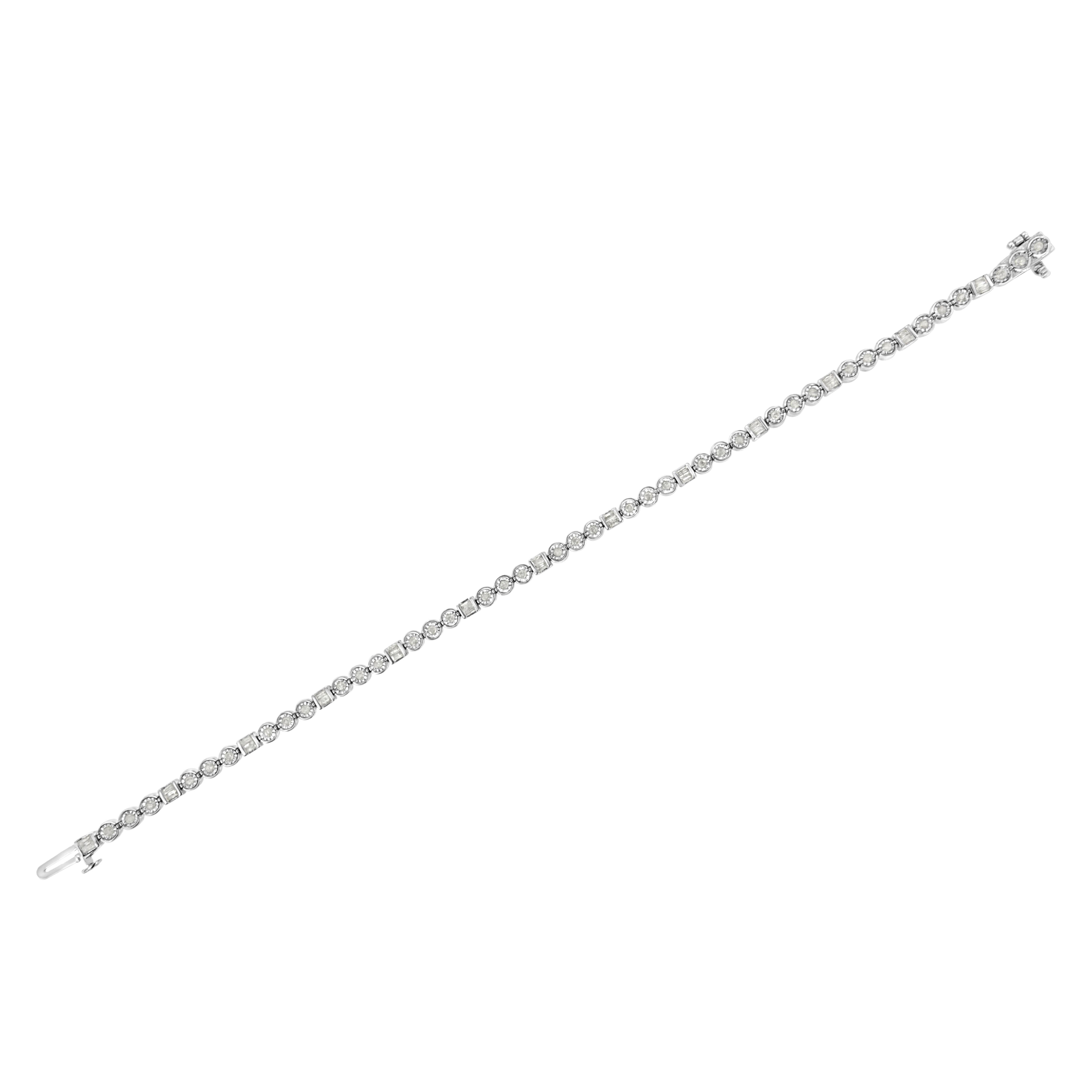Contemporary .925 Sterling Silver 1.0 Carat Baguette & Miracle Round Diamond Link Bracelet For Sale