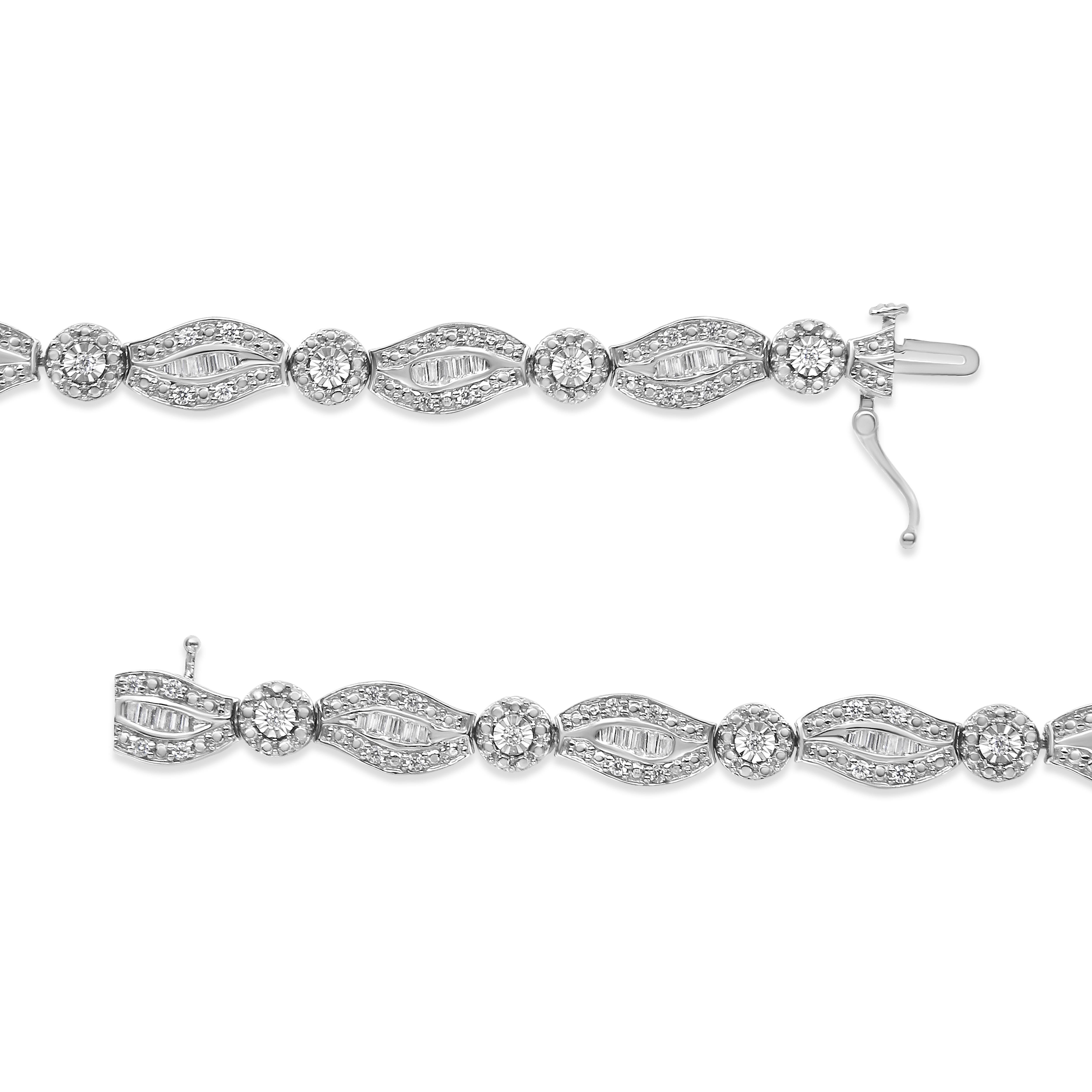 Contemporary .925 Sterling Silver 1.0 Carat Diamond Double Leaf and Bezel Link Bracelet For Sale