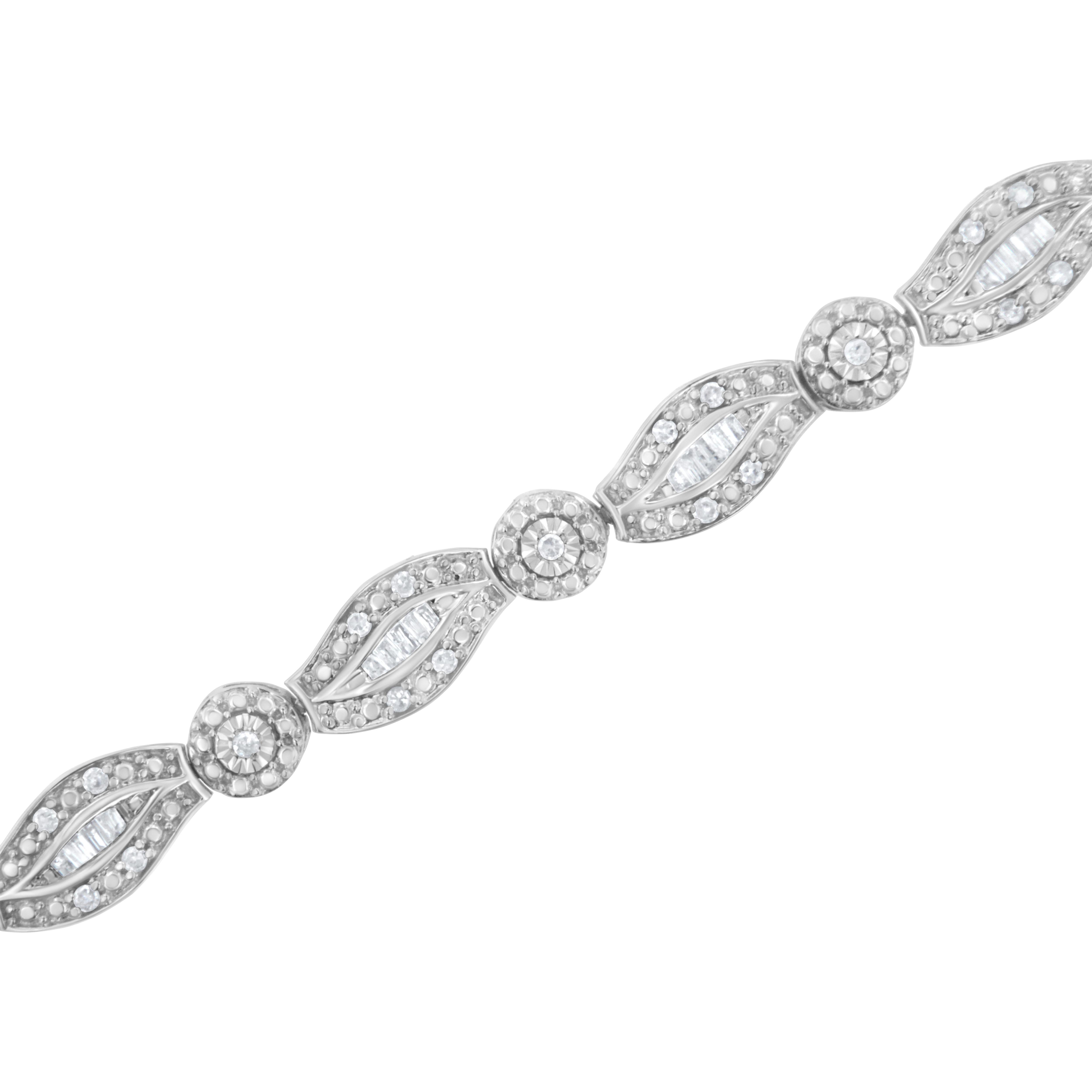 .925 Sterling Silver 1.0 Carat Diamond Double Leaf and Bezel Link Bracelet In New Condition For Sale In New York, NY