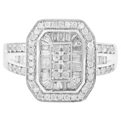 Anillo de cóctel de plata de ley .925 con un diamante de 1,0 qt en forma de octágono alargado