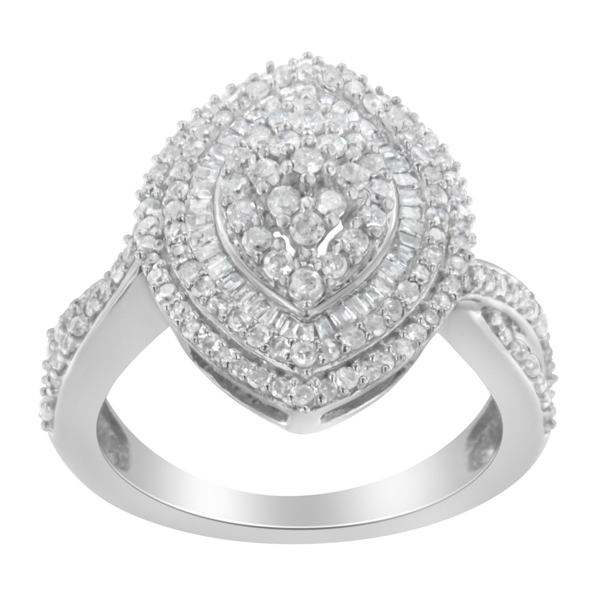 Este precioso anillo de cóctel alargado en forma de navette está elaborado en plata de ley al 92,5%. Un quilate de peso total de diamantes naturales casi incoloros extraídos de la tierra, de color I-J y claridad I2-I3, facetados con maestría en