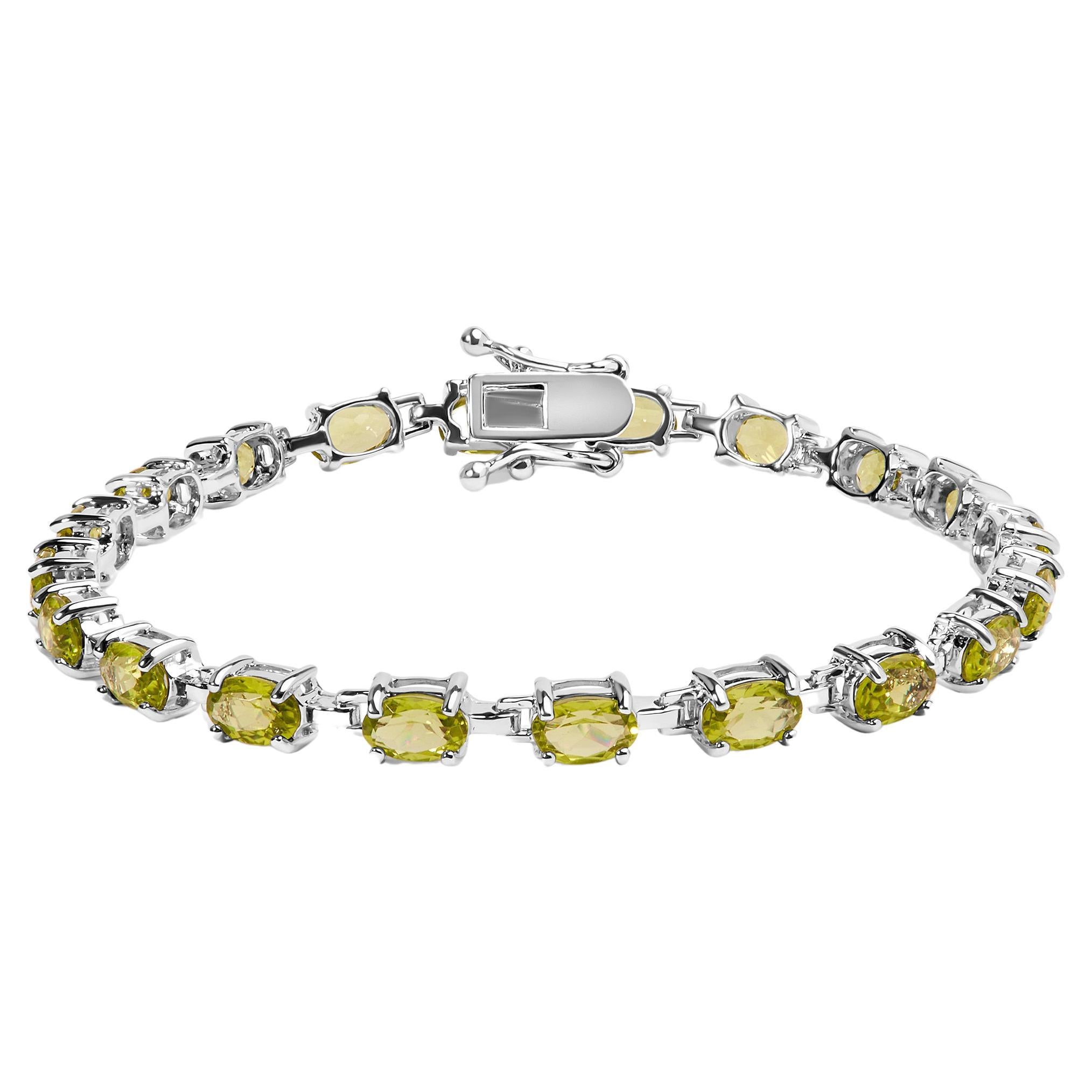 .925 Sterling Silver 10.0 Carat Oval Shaped Created Green Peridot Link Bracelet For Sale