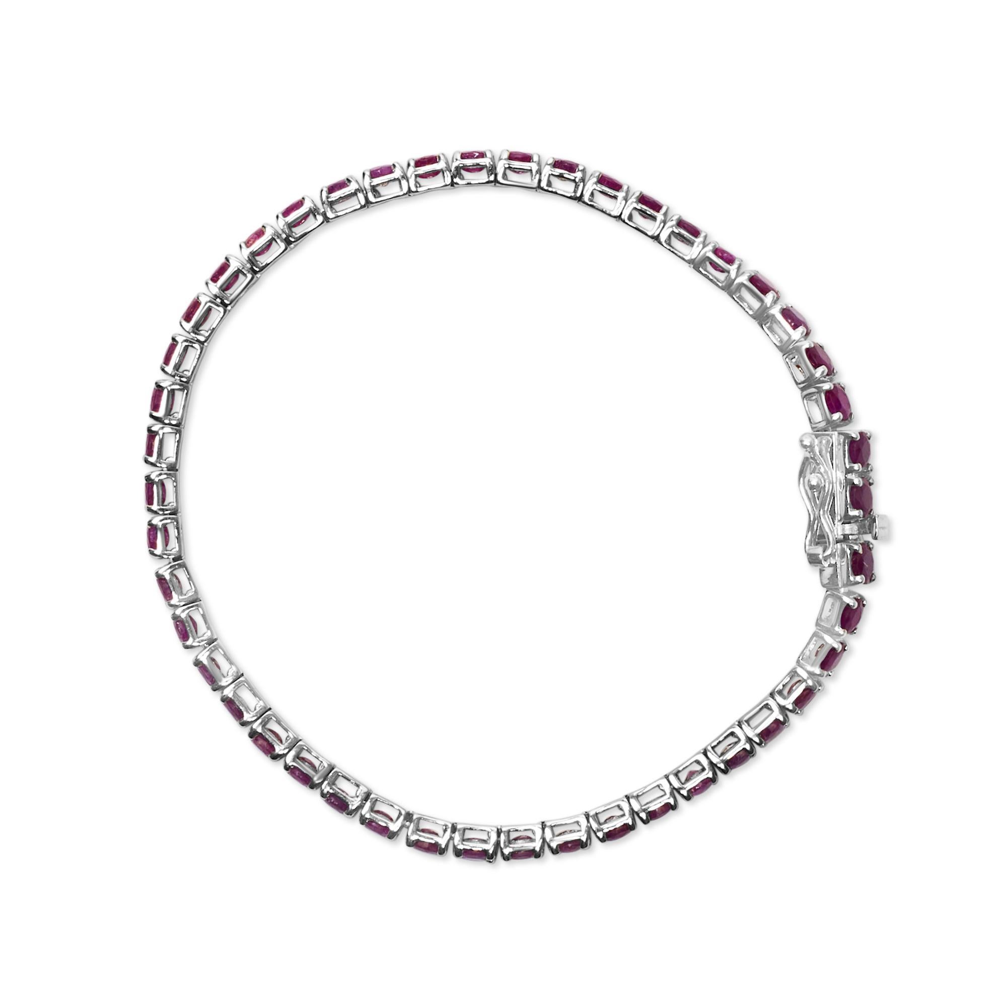 Moderno .925 Sterling Silver 11 1/2 Cttw Created Pink Ruby Tennis Bracelet in vendita