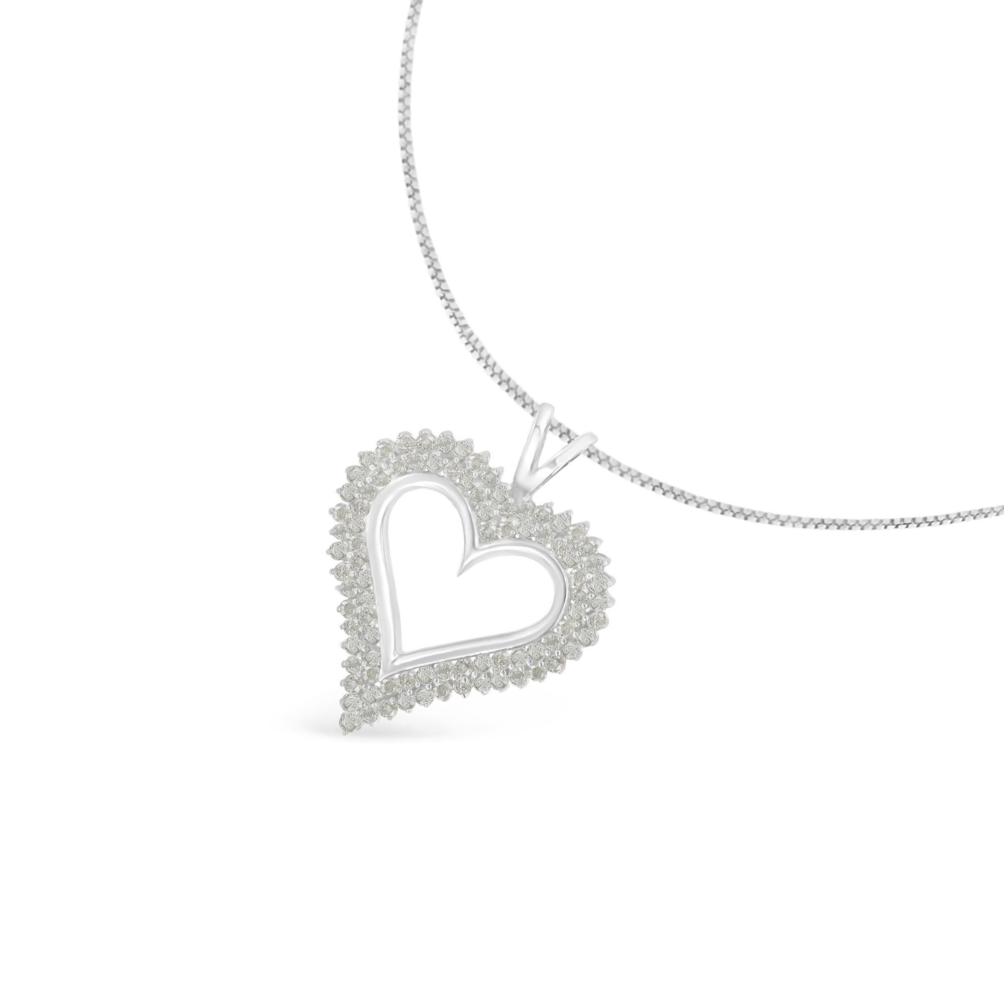 Round Cut .925 Sterling Silver 1ct TDW Diamond Heart Pendant Necklace For Sale