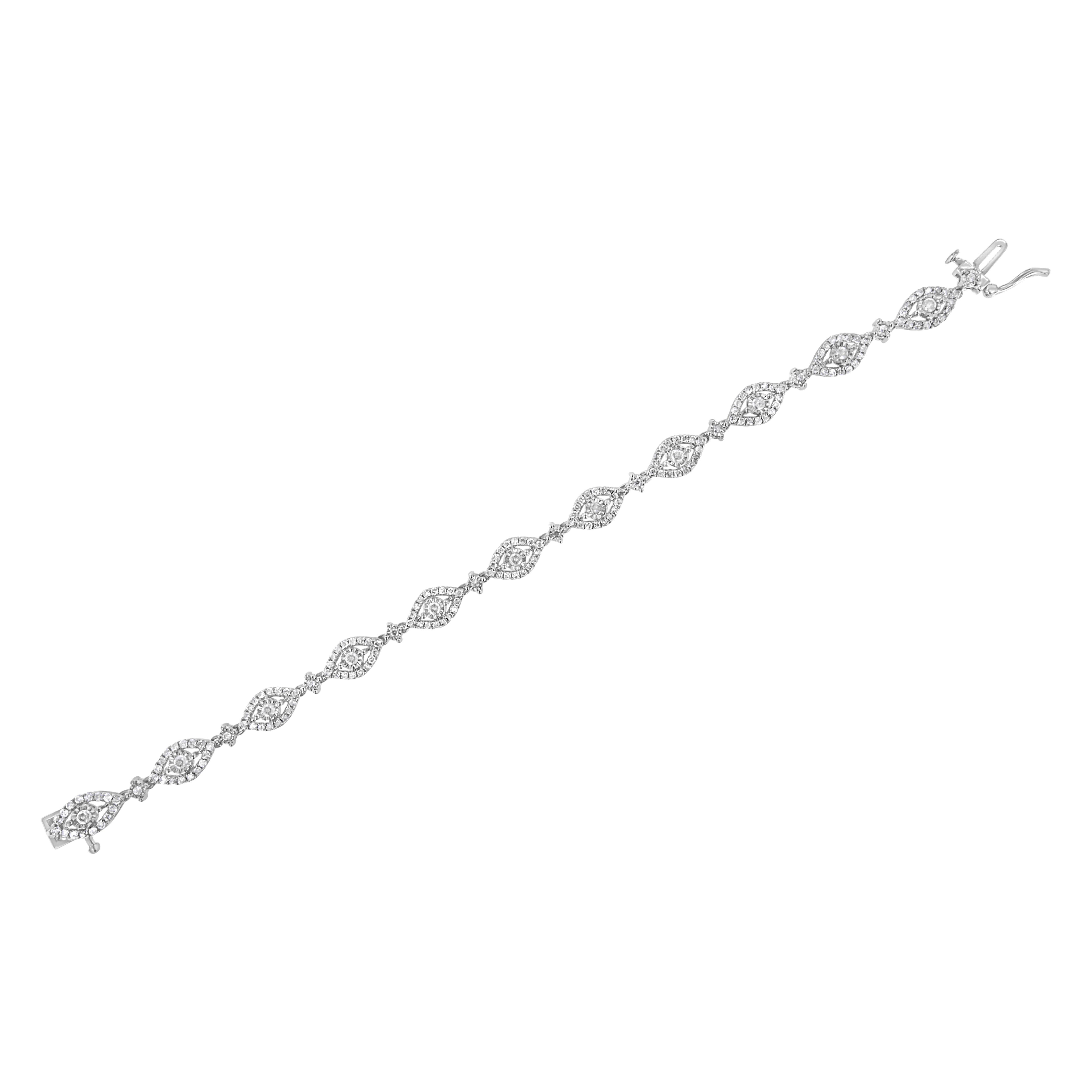 .925 A Silver 2 1/2 Carat Diamond Pear Shaped and Bezel Link Bracelet Pour femmes en vente