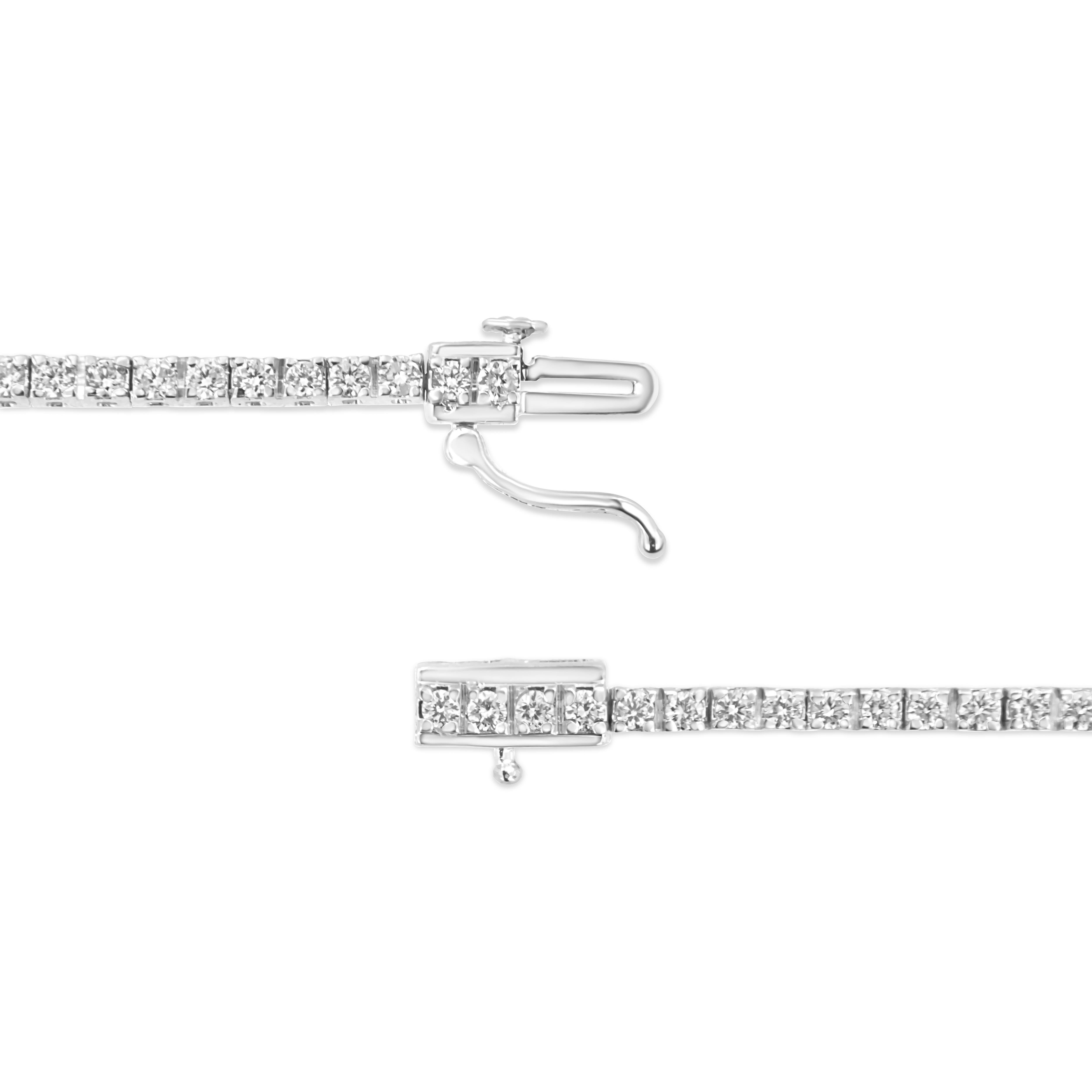 Contemporain Bracelet tennis classique à maillons en argent sterling avec diamants de 2,0 carats de .925 carats en vente