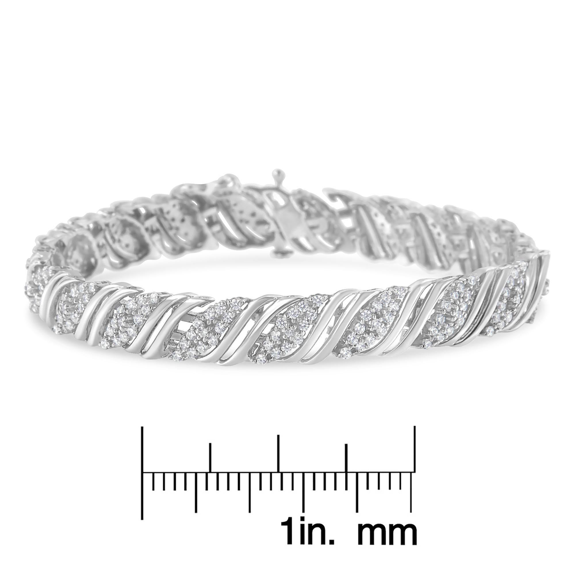.925 Sterling Silver 2.0 cttw Diamond Double Wrap S Curve Link Bracelet Neuf - En vente à New York, NY