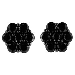 Pendientes de plata de ley .925 con racimo floral de diamantes negros tratados de 2,0 cttw