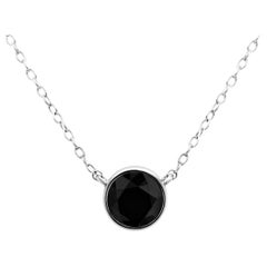 Collana con ciondolo solitario di diamanti neri trattati in .925 Sterling Silver da 2,0 Cttw