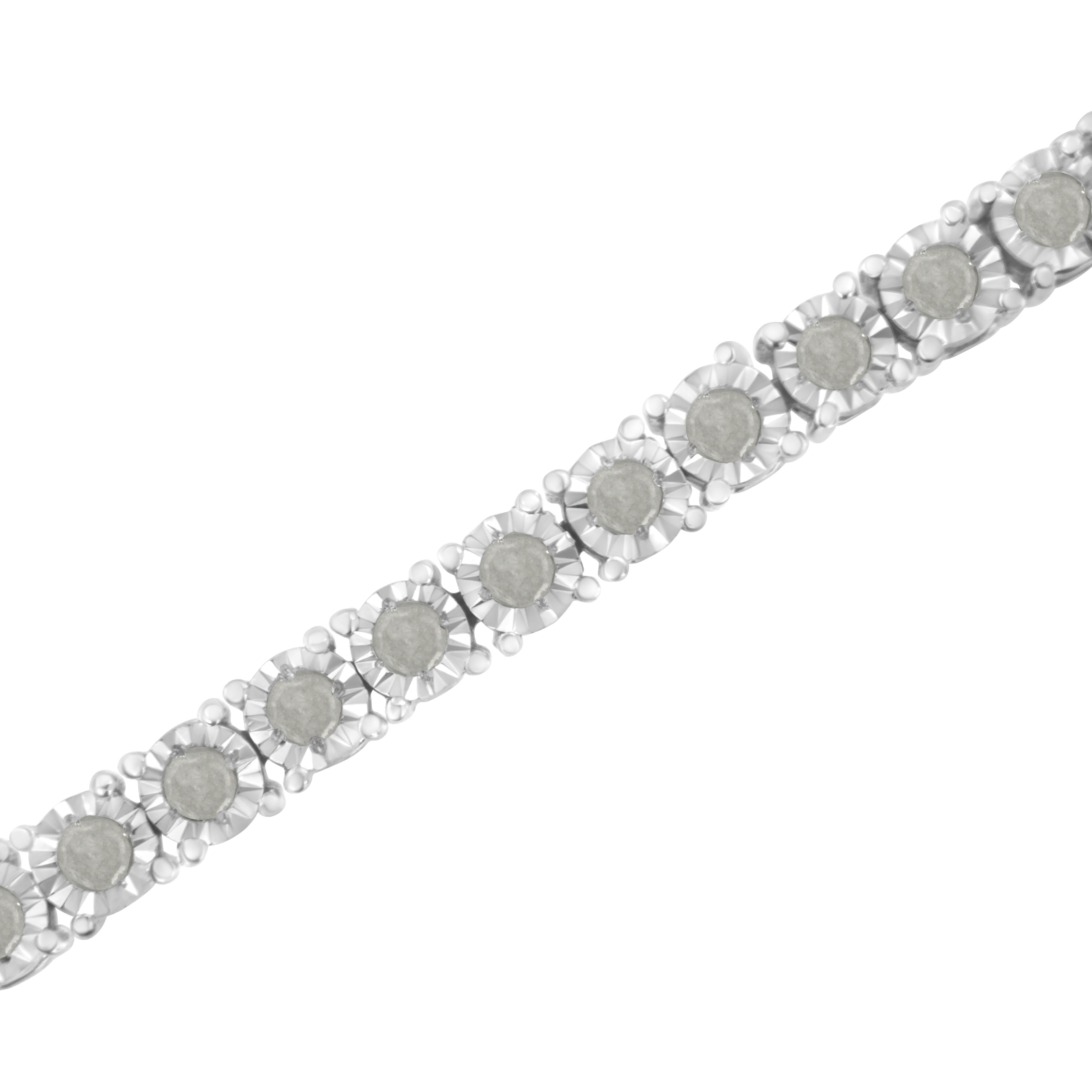 .925 Sterling Silver 2.00 Carat Diamond Tennis Bracelet In New Condition In New York, NY