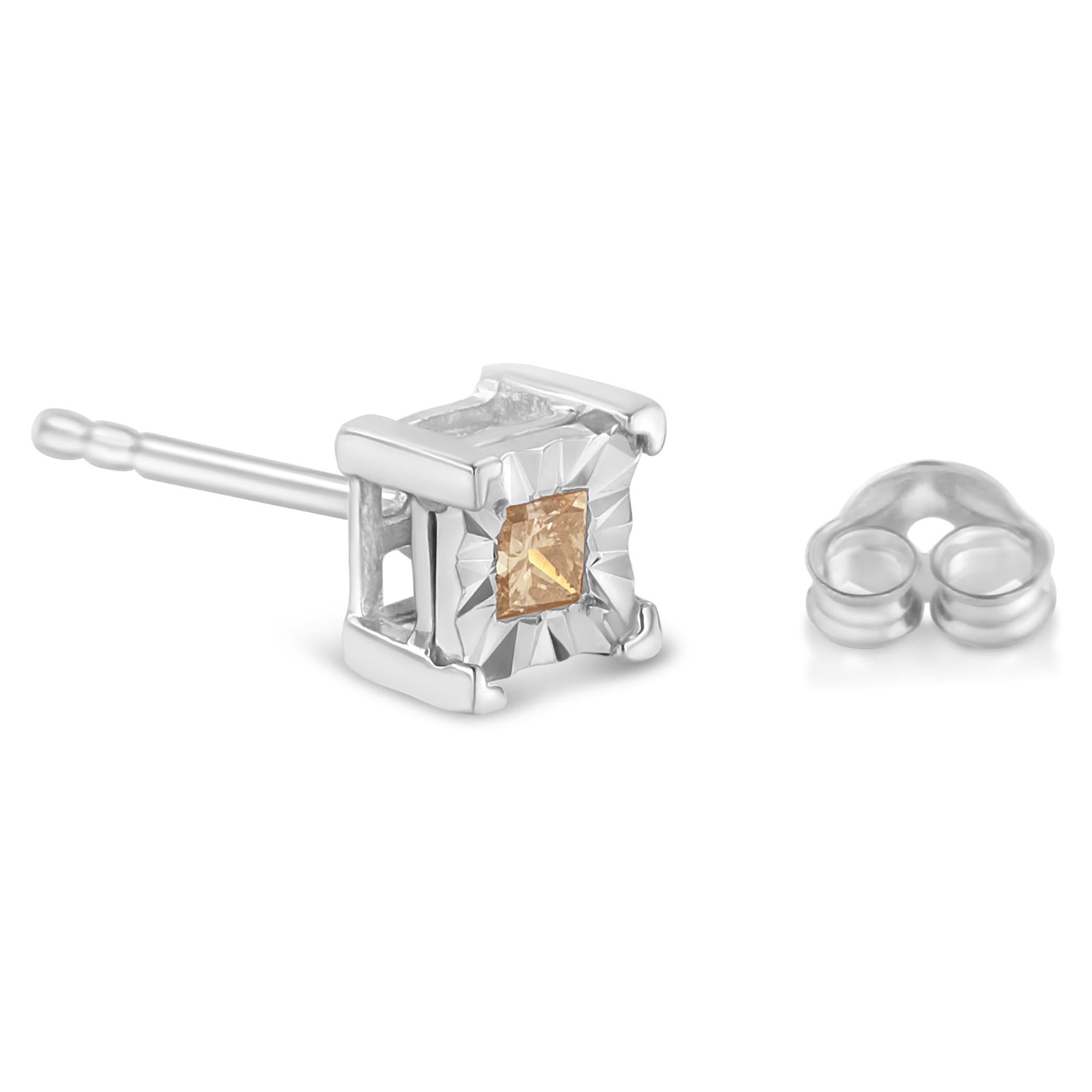 .925 Sterling Silver 3/8 Carat Princess-Cut Diamond Solitaire Stud Earrings In condizioni Nuovo in vendita a New York, NY