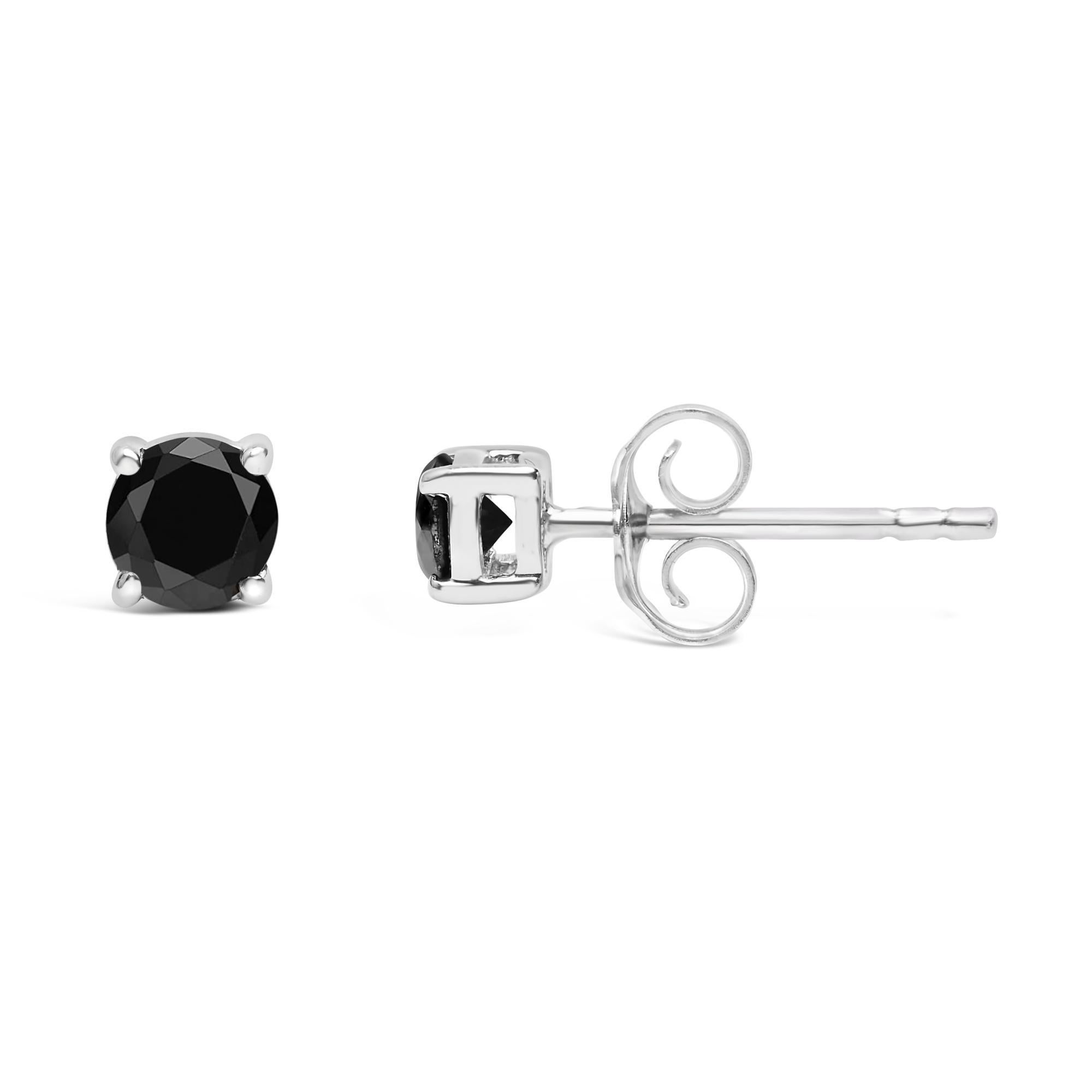 Moderno Orecchini a perno in argento 925 con diamante nero da 3/8 cttw in vendita
