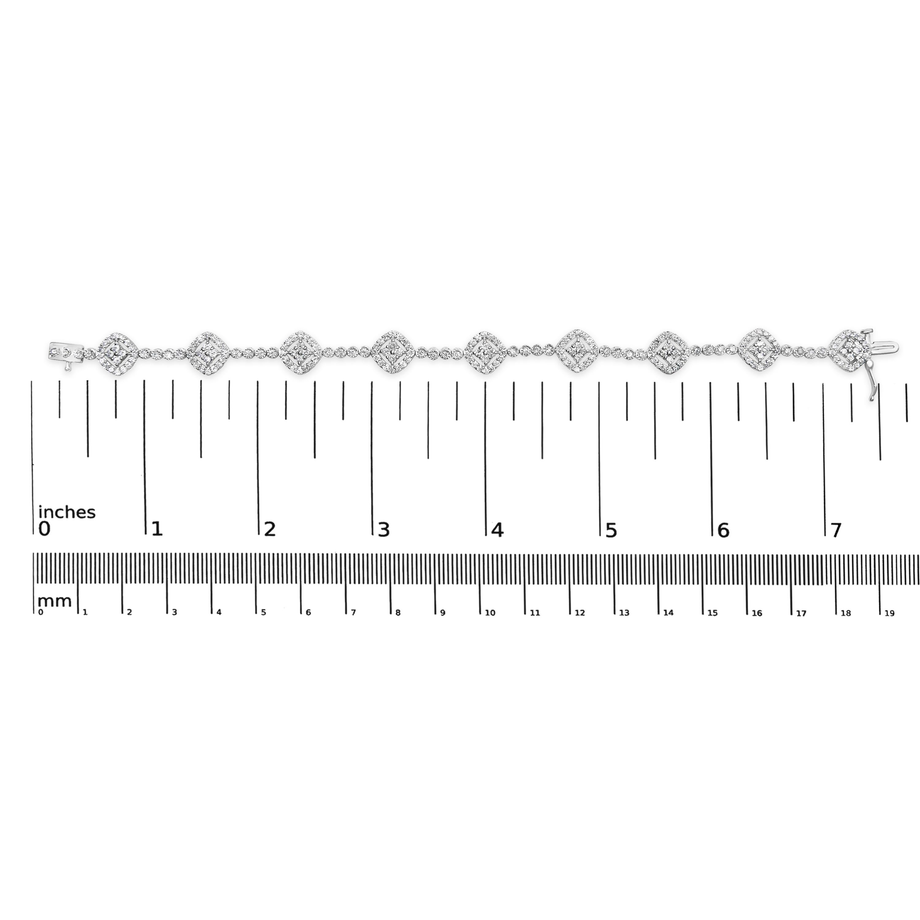 Donna .925 Bracciale a maglie quadrate con diamante aureolato in argento 925 da 3,0 cttw in vendita