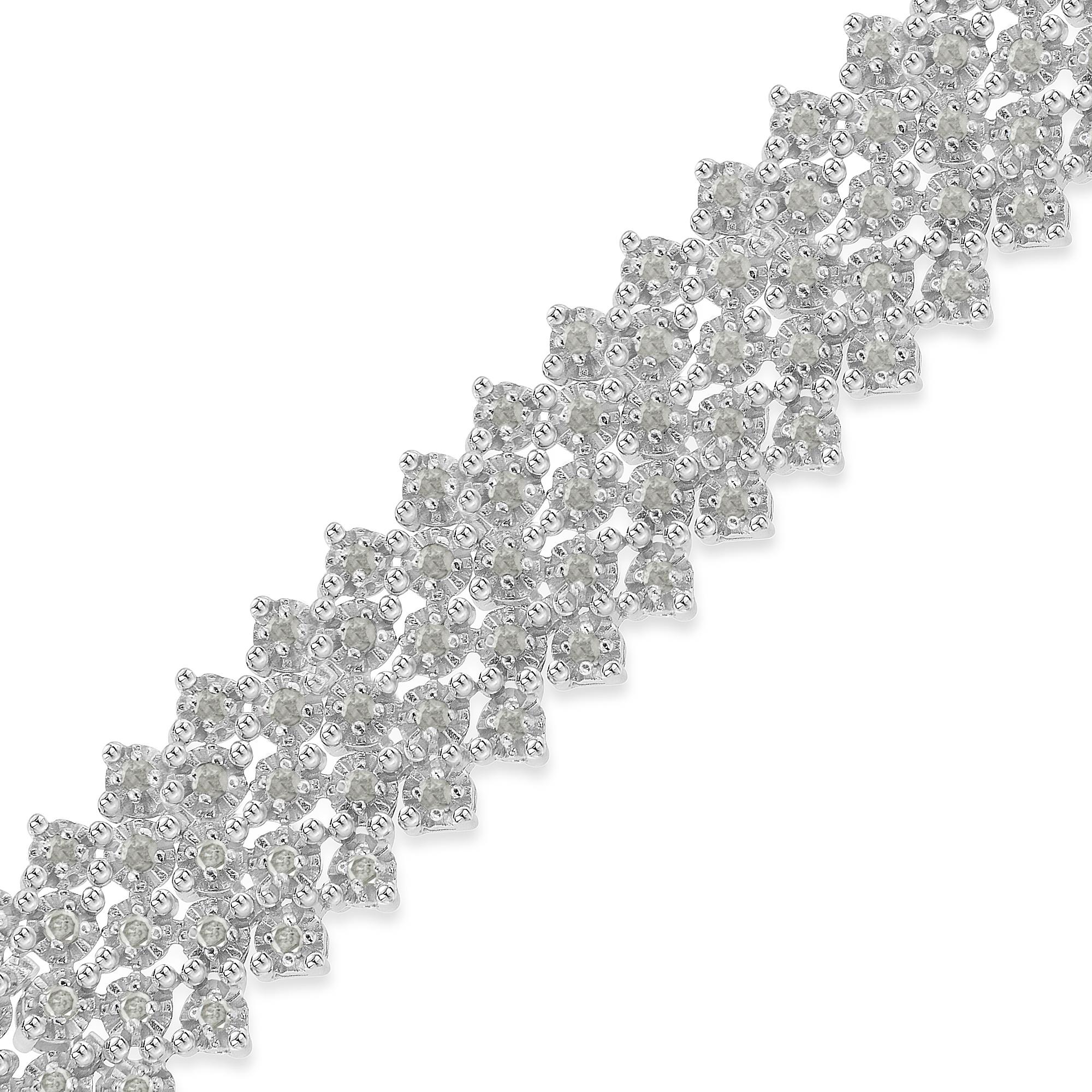 Contemporain Bracelet tennis multi-rangs en argent sterling avec diamants de 3,00 carats de .925 carats en vente