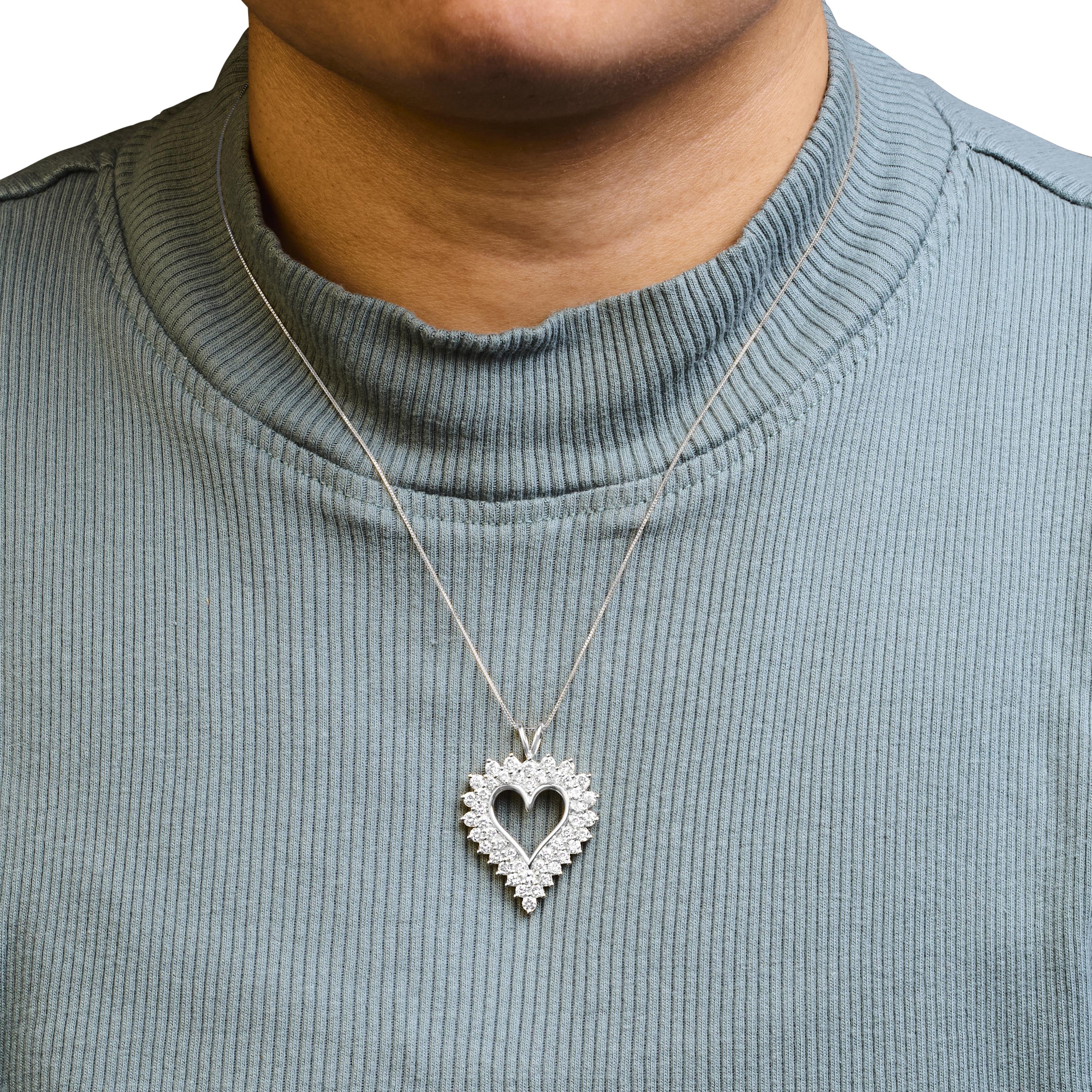 Women's .925 Sterling Silver 3.00 Cttw Round Cut Diamond Cluster Heart Pendant Necklace For Sale
