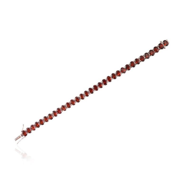 925 Sterling Silver 30.35 CTW Natural Garnet Wedding Tennis Bracelet for Women In New Condition For Sale In Houston, TX