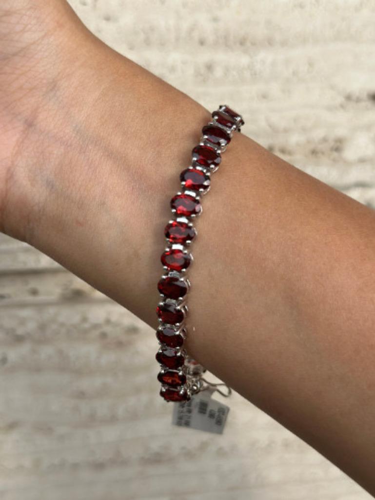 Women's 925 Sterling Silver 30.35 CTW Natural Garnet Wedding Tennis Bracelet for Mom For Sale