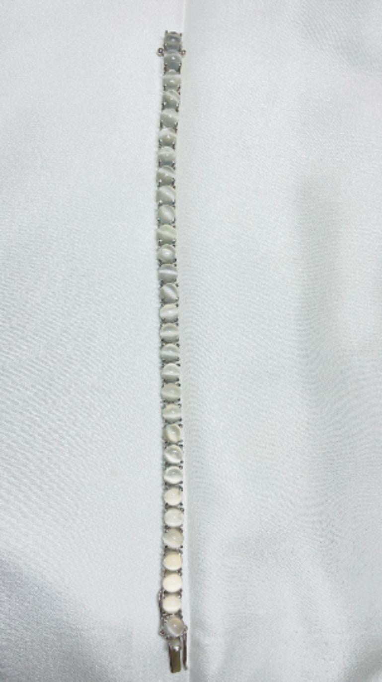925 Sterling Silver 37.1 Carats Round Moonstone Tennis Bracelet In New Condition For Sale In Houston, TX