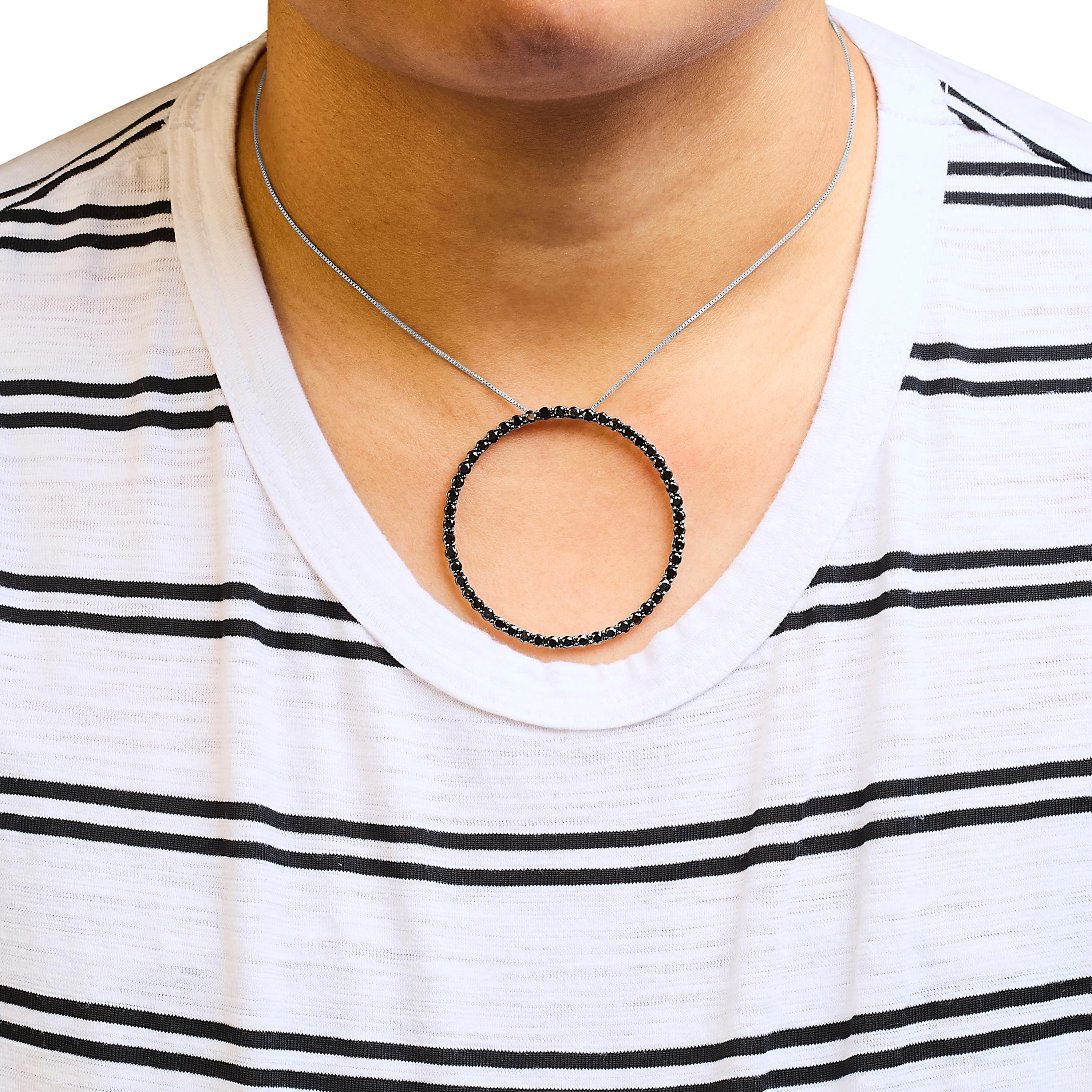 Taglio rotondo Collana con ciondolo a cerchio aperto in argento 925 con diamante nero da 4,0 carati in vendita