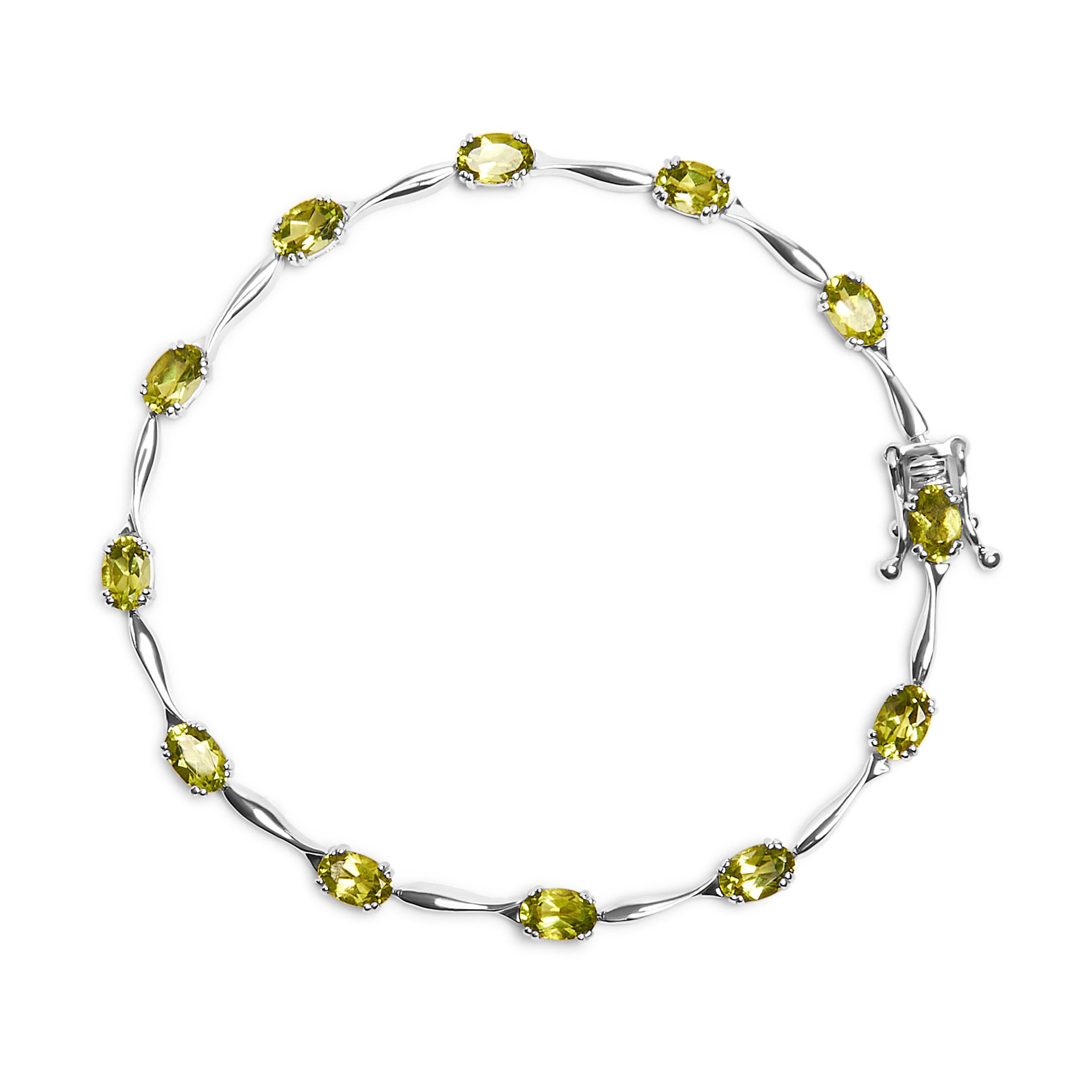 Contemporary .925 Sterling Silver 5 1/2 Carat Oval Shaped Created Green Peridot Link Bracelet For Sale