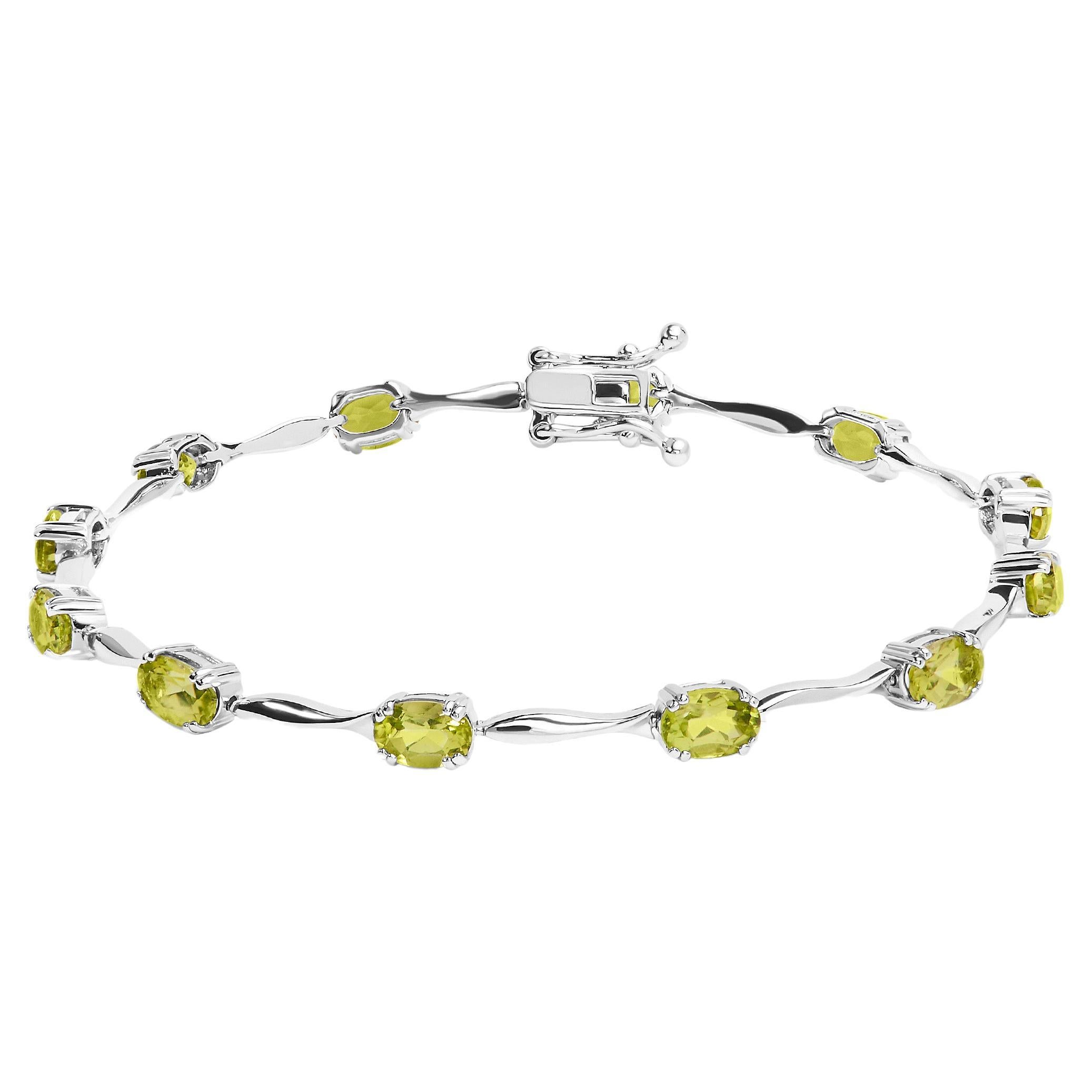 .925 Sterling Silver 5 1/2 Carat Oval Shaped Created Green Peridot Link Bracelet For Sale