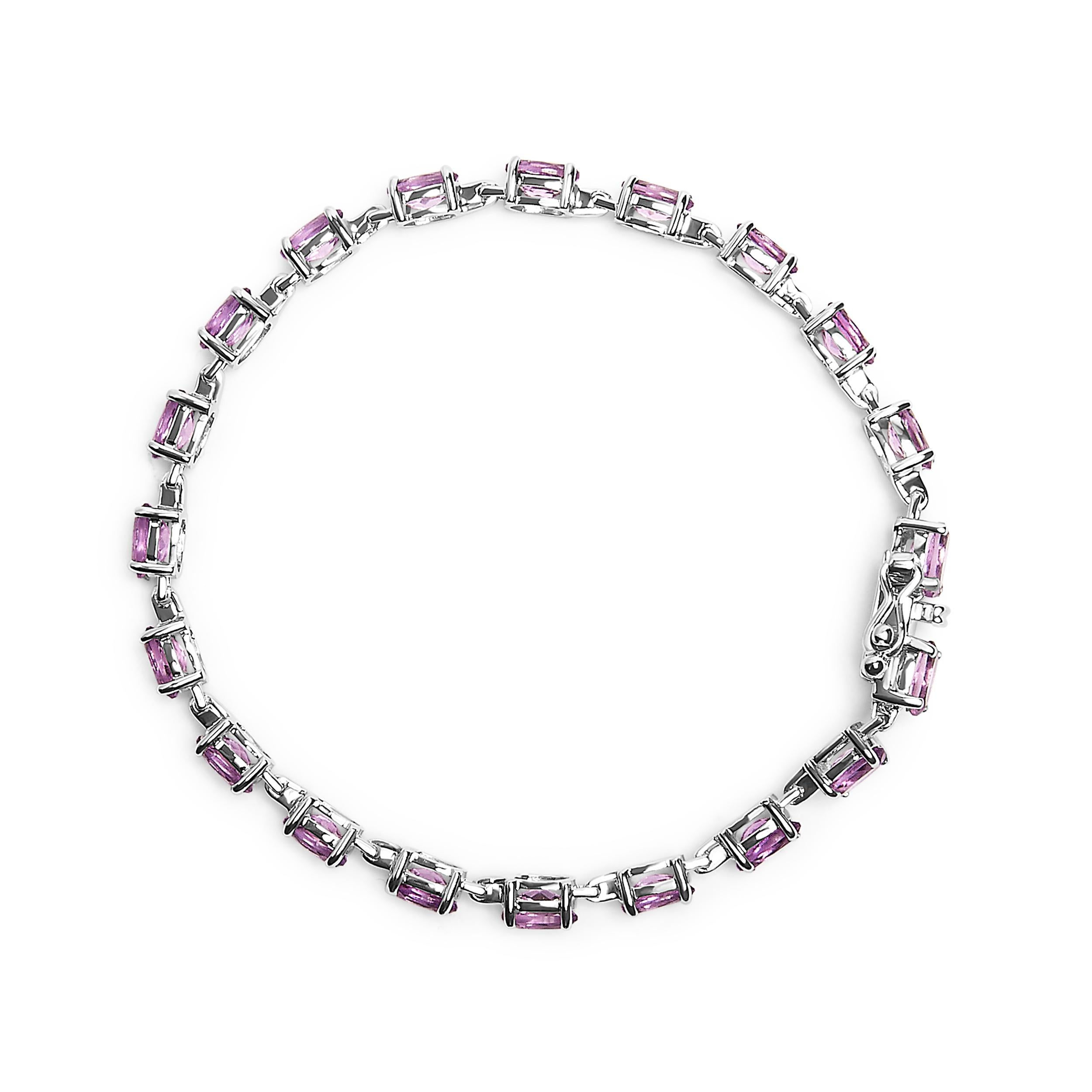 Moderno .925 Bracciale a maglie in argento sterling da 8 1/2 carati a forma ovale con ametista viola in vendita