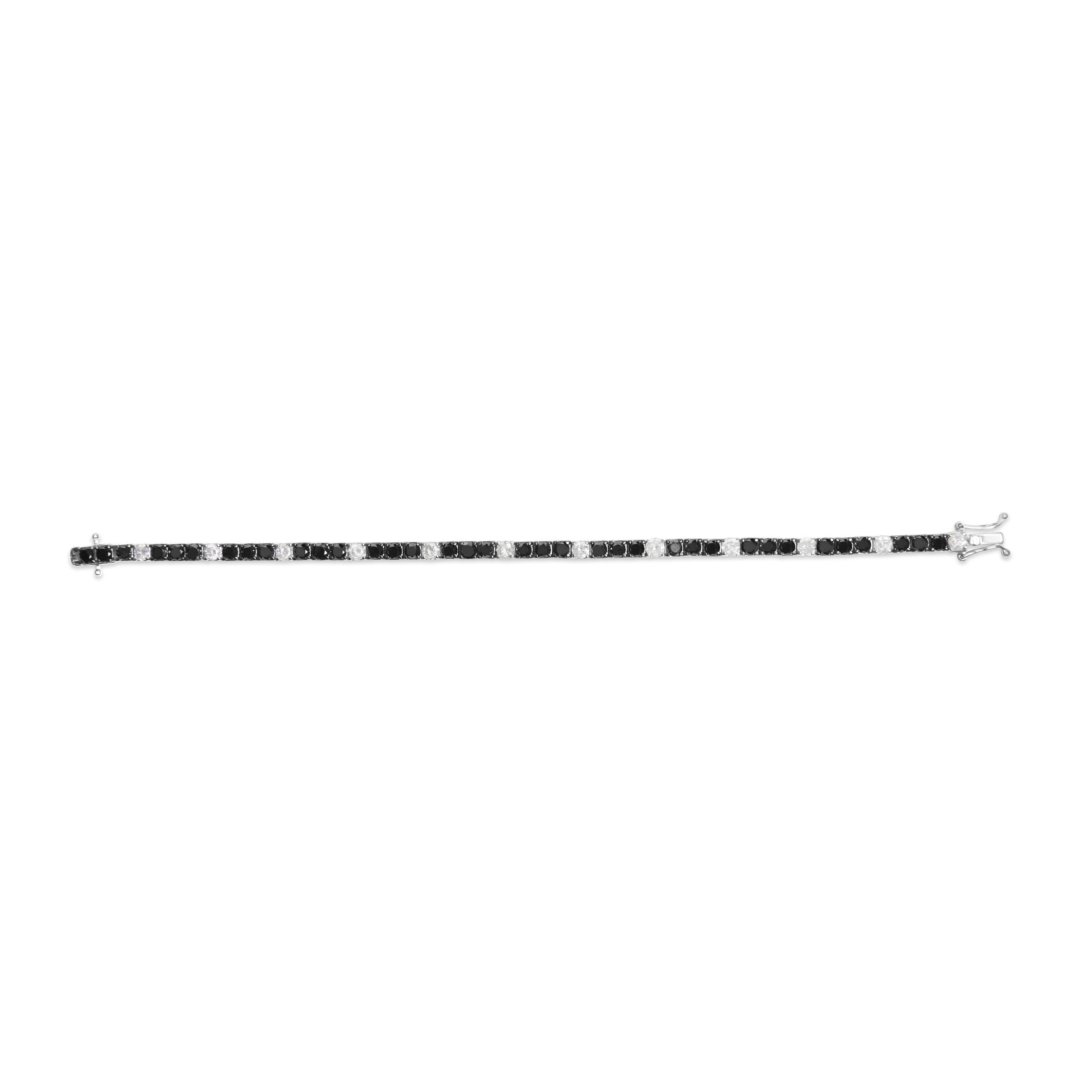 Moderno Bracciale da tennis in argento 925 con diamanti bianchi e neri da 8,0 cttw in vendita