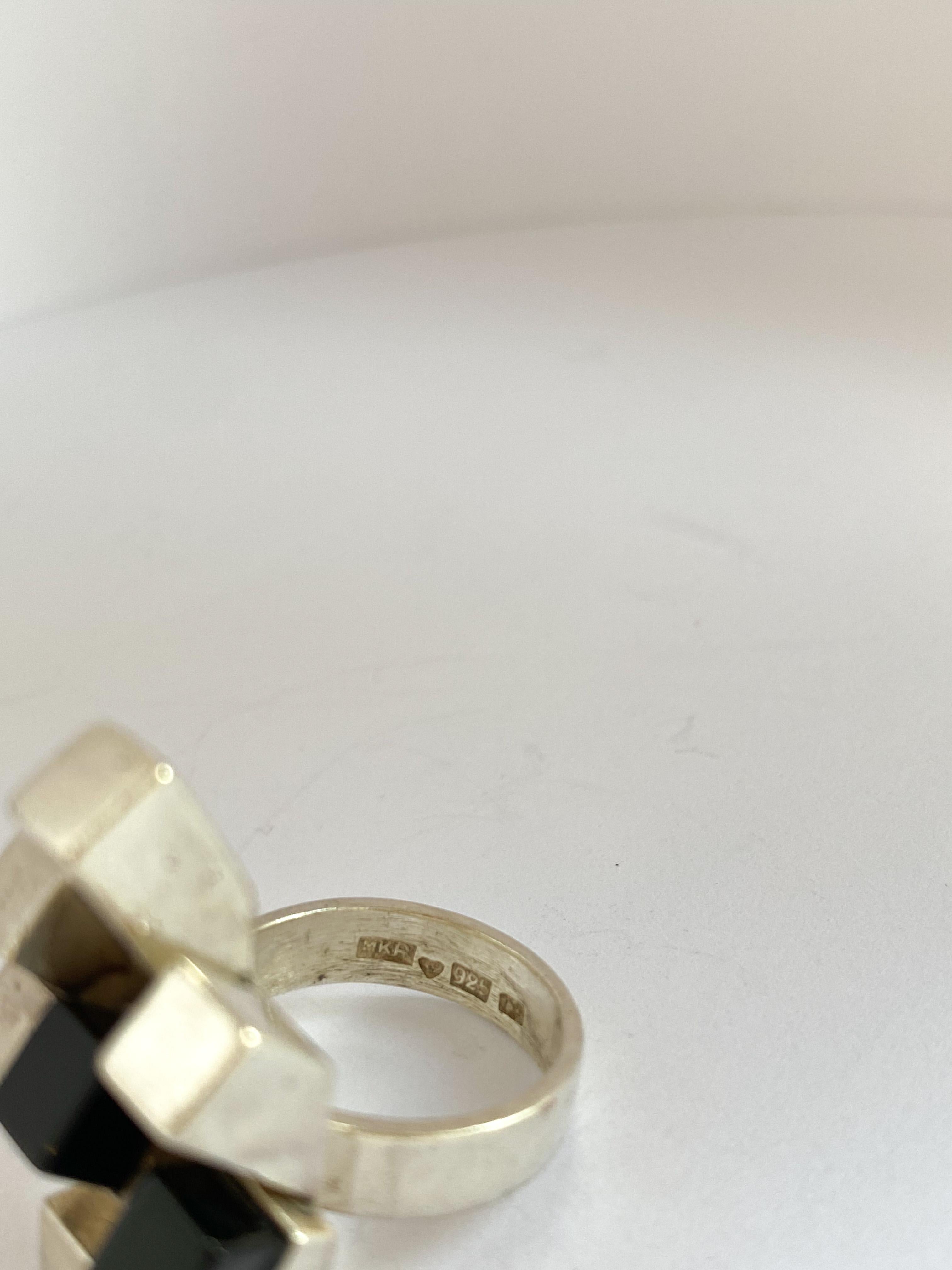 silver and onyx ring
