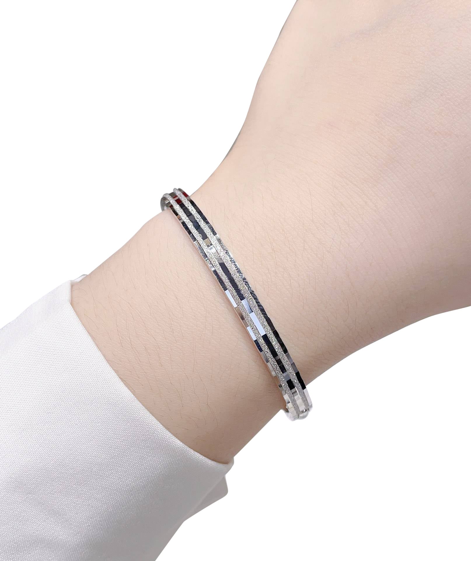 925 Sterling Silver Bangle Bracelet Anniversary Gift Simple Moissanite Bracelet.