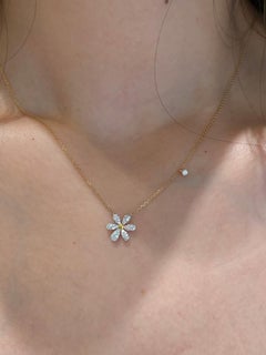 925 Sterling Silver Beautiful Daisy Flower Necklace For Women Moissanite Pendant