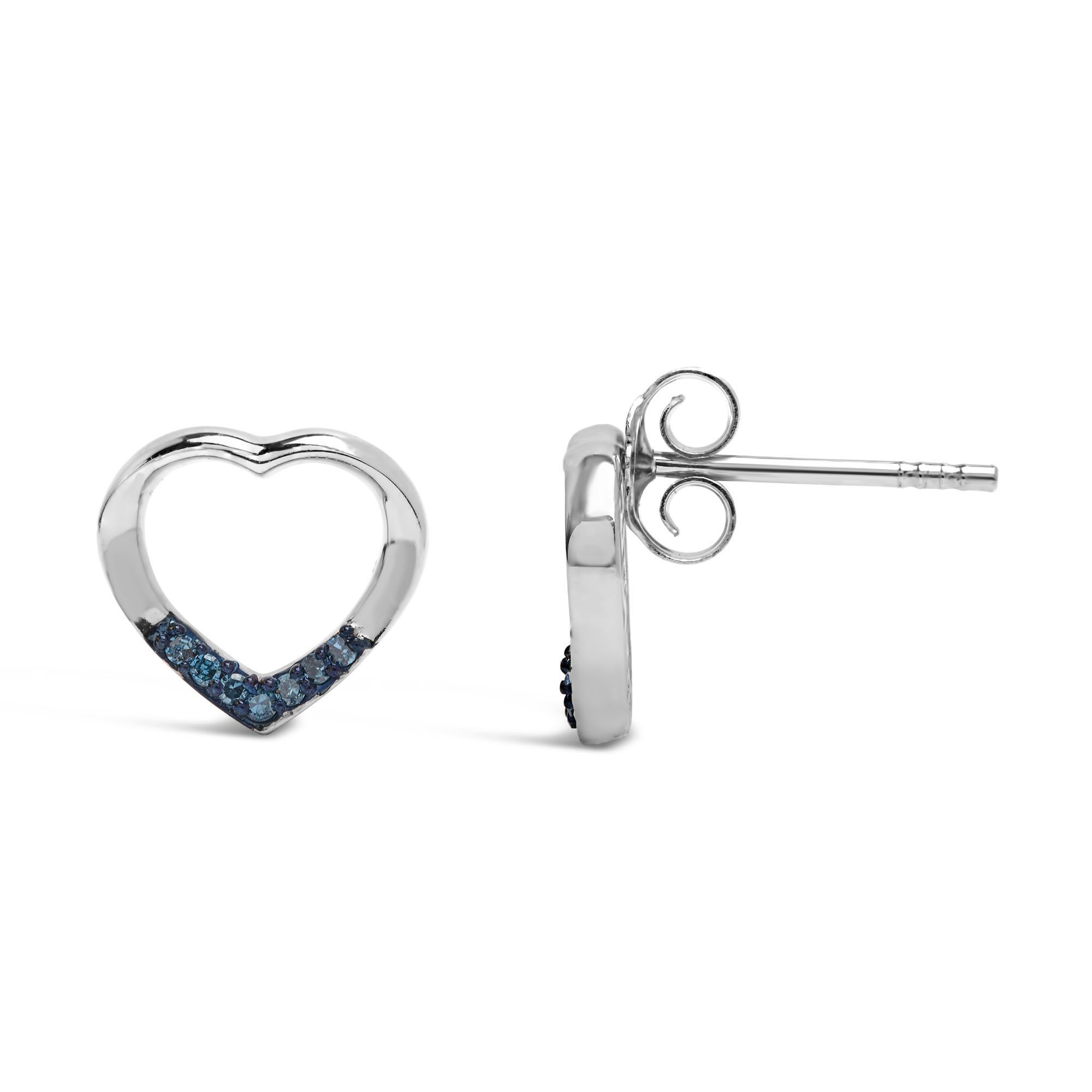 Moderno Orecchini a cuore aperti in argento 925 con diamanti blu in vendita