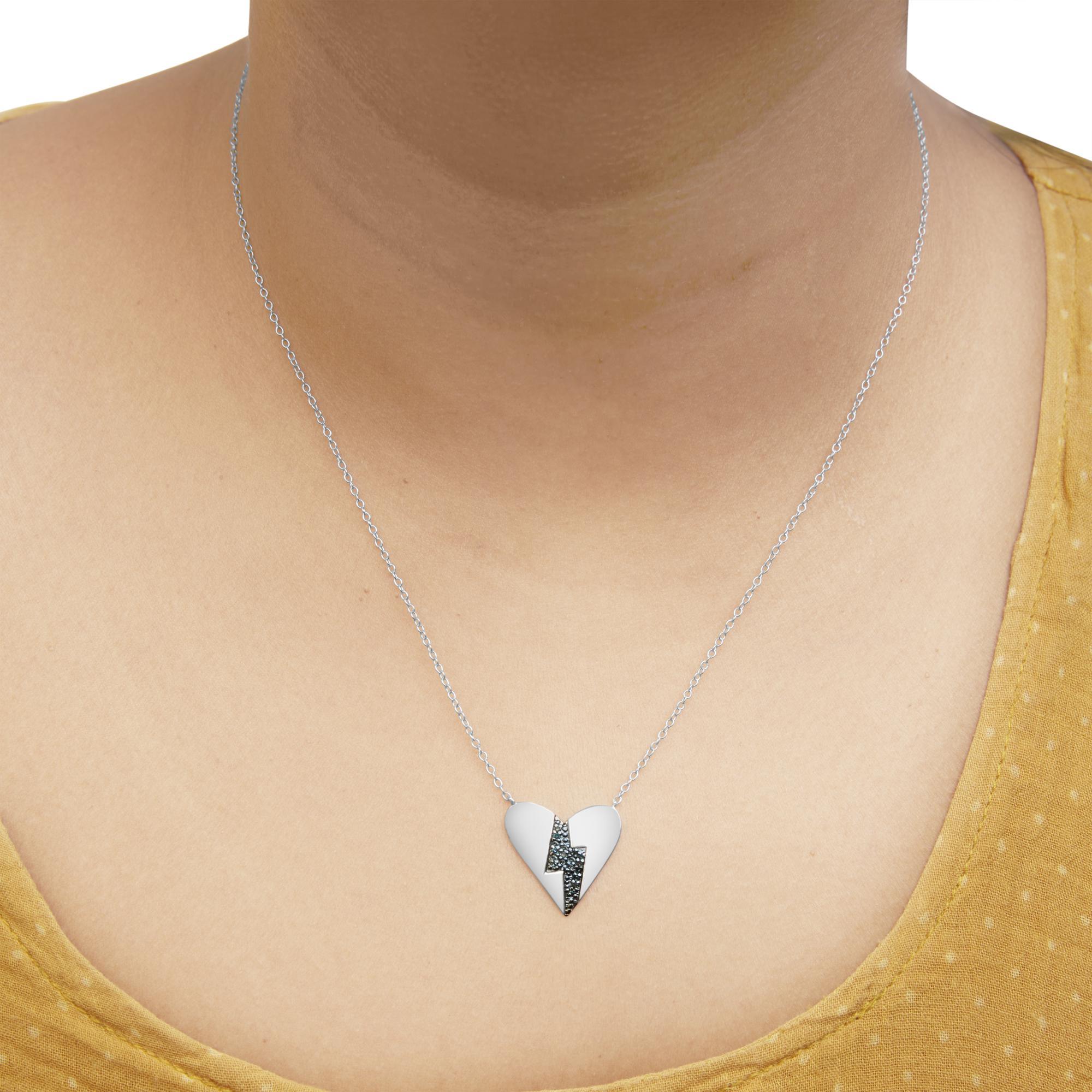 Taille ronde Collier pendentif Broken Heart Broken Heart en argent sterling et diamant bleu .925 en vente