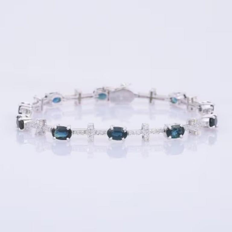 .925 Sterling Silver Blue Sapphire Diamond Engagement Bracelet for Women For Sale 1