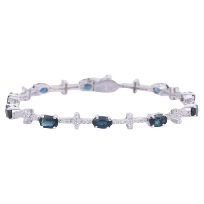 .925 Sterling Silver Blue Sapphire Diamond Engagement Bracelet for Women For Sale