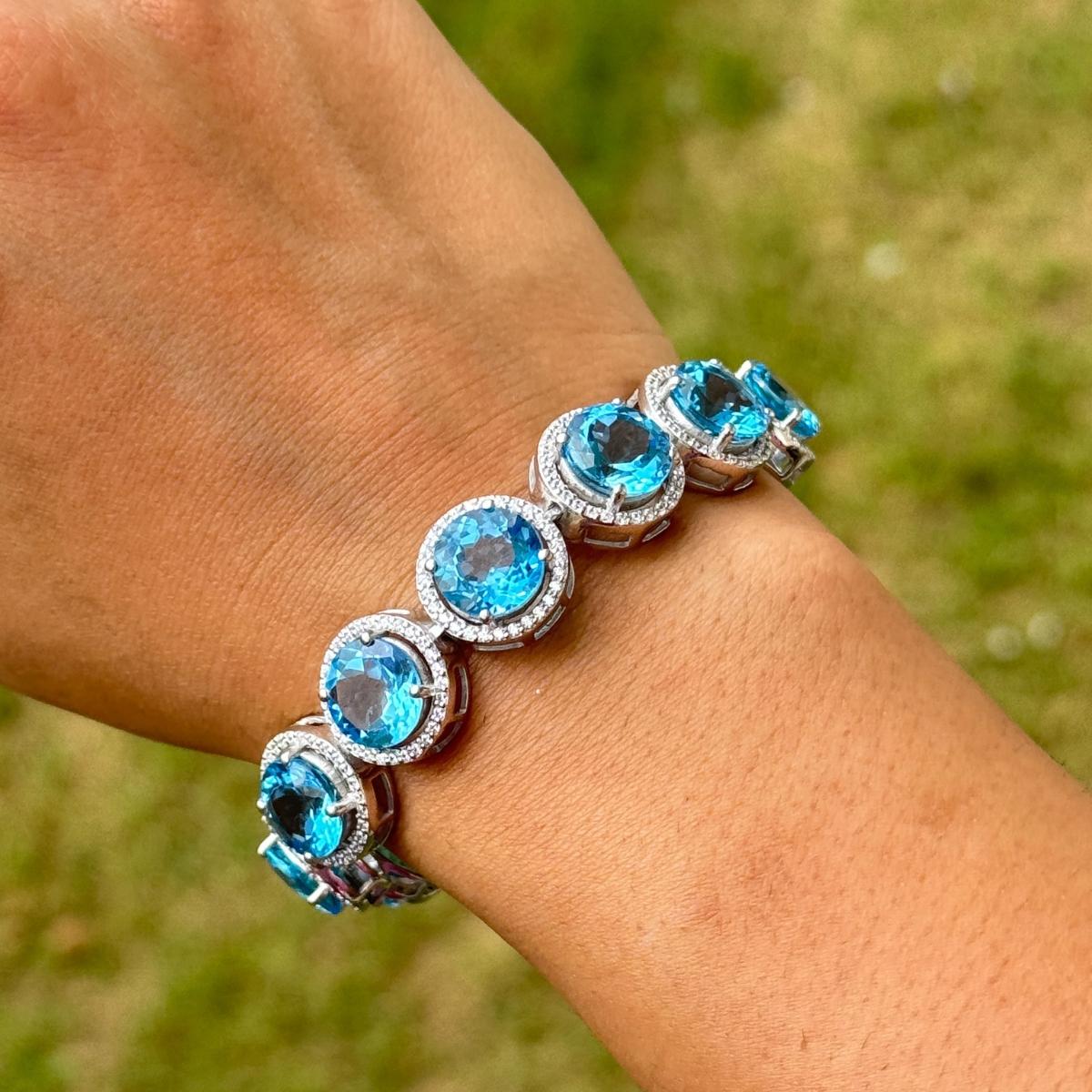 Round Cut 925 Sterling Silver Bolo Bracelet in Natural Blue Topaz & Zircon Jewelry for Her For Sale
