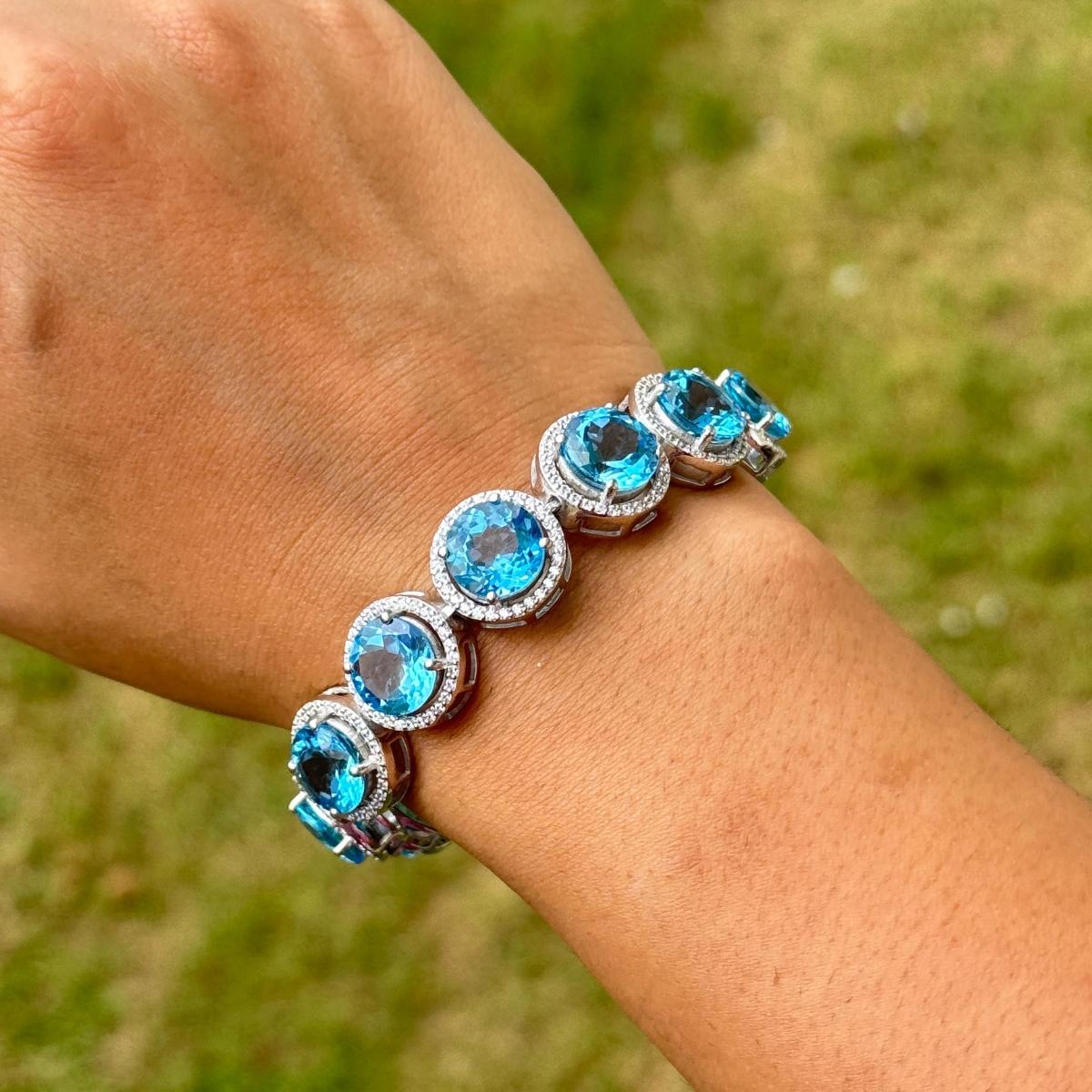 925 Sterling Silver Bolo Bracelet in Natural Blue Topaz & Zircon Jewelry for Her For Sale 2