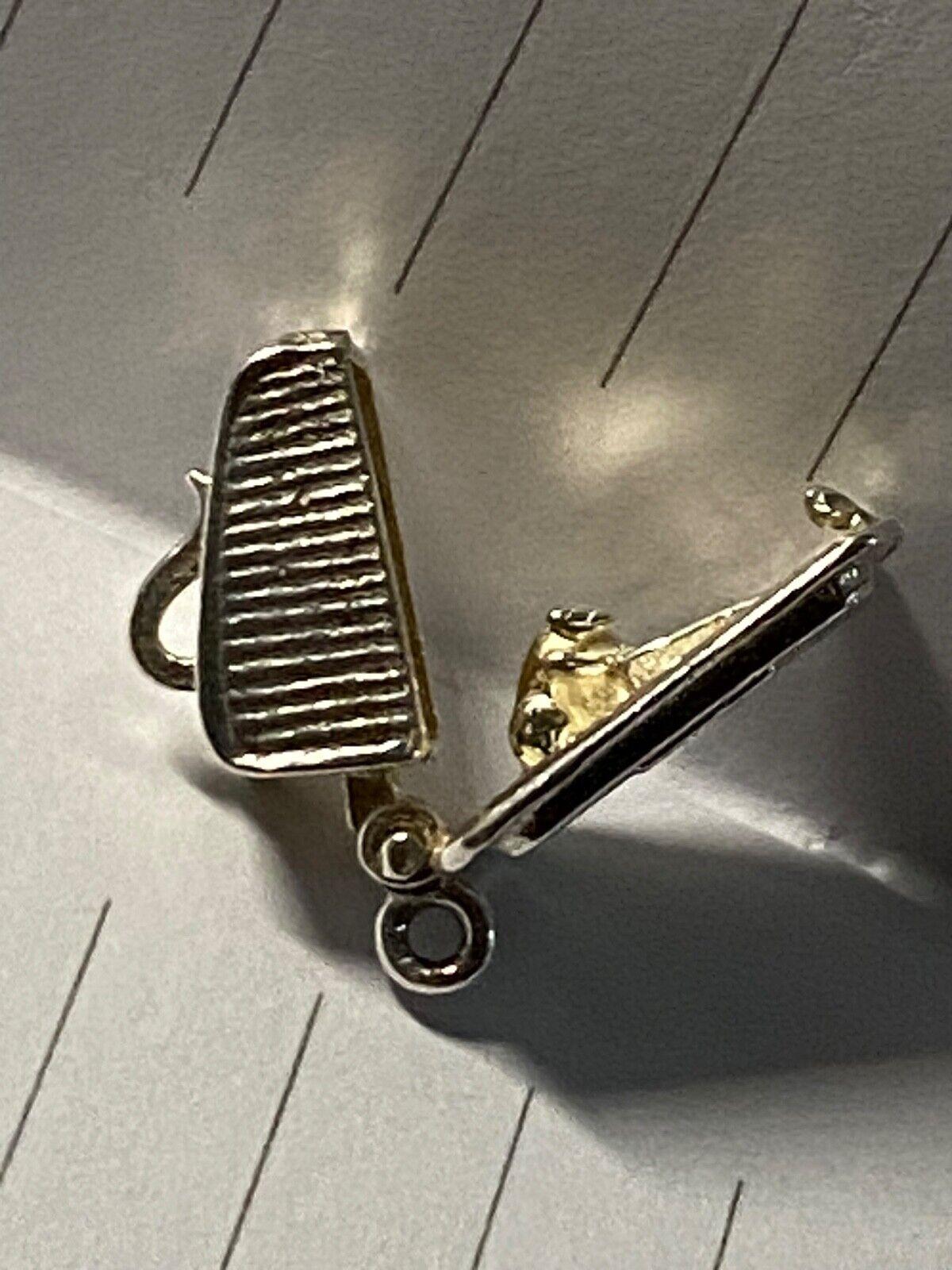 925 Sterling Silver Cheese Cover with Mouse Eating Cheese Opening Charm Pendant For Sale 1