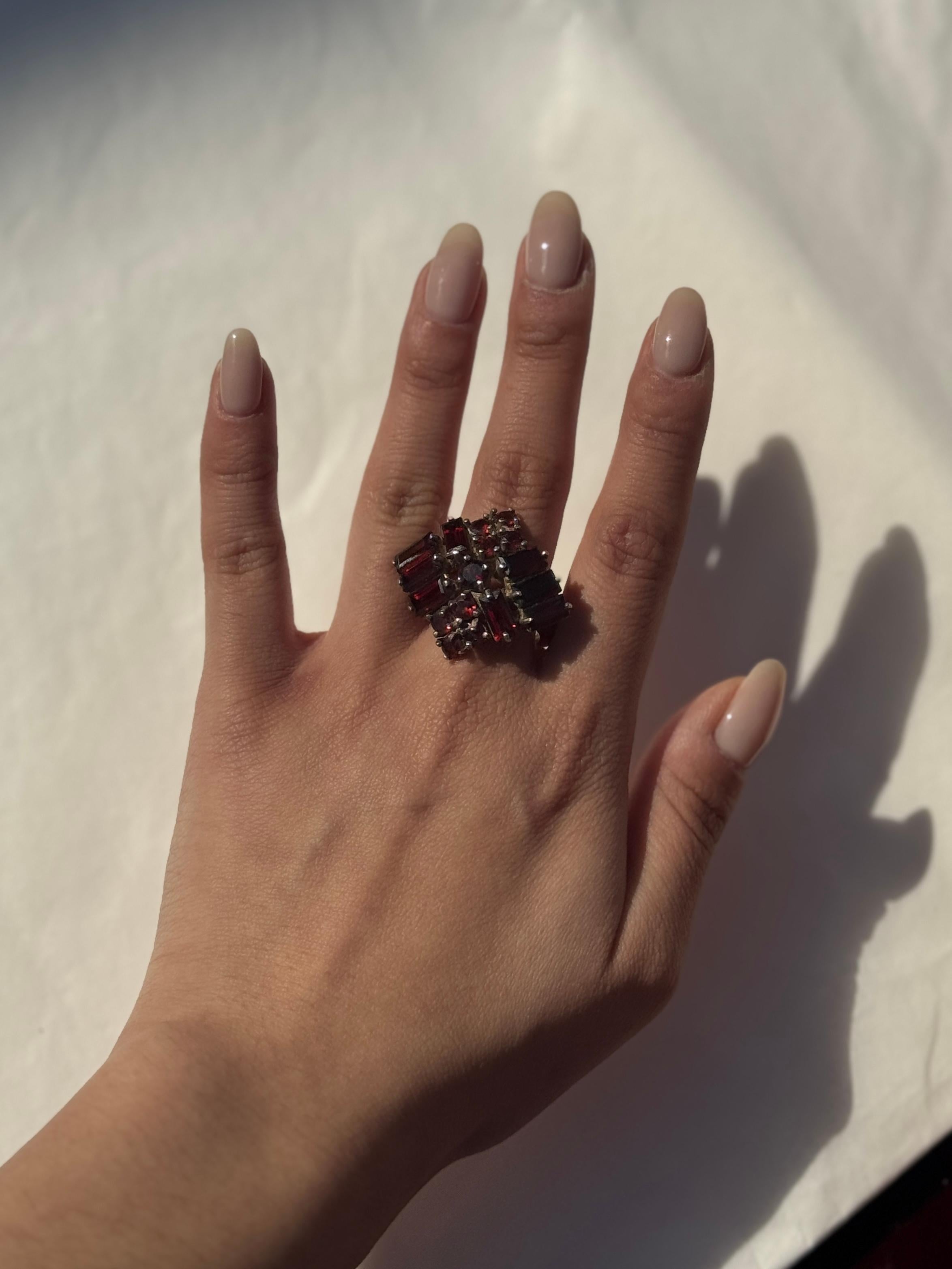 Women's 925 Sterling Silver Cocktail Ring with Garnet-Colored Glass For Sale