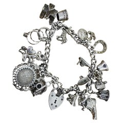 925 Sterling Silver Curb Link Vintage English Padlock Charm (x22) Bracelet.