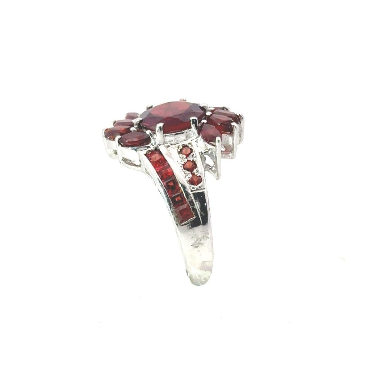 For Sale:  925 Sterling Silver Deep Red Garnet Statement Ring in Christmas Gift for Mom 7