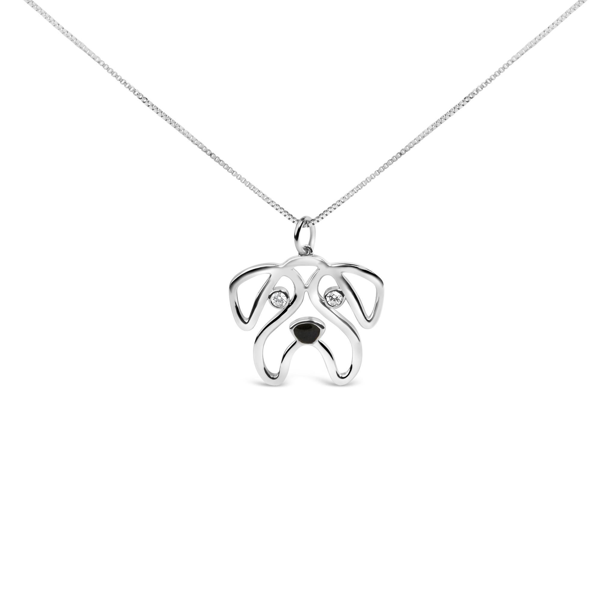 Celebra il tuo affetto per l'affascinante e affabile carlino con questa squisita collana con ciondolo in argento 925, rodiata per garantire una brillantezza duratura e una resistenza all'appannamento. Il ciondolo, un capolavoro di artigianato,
