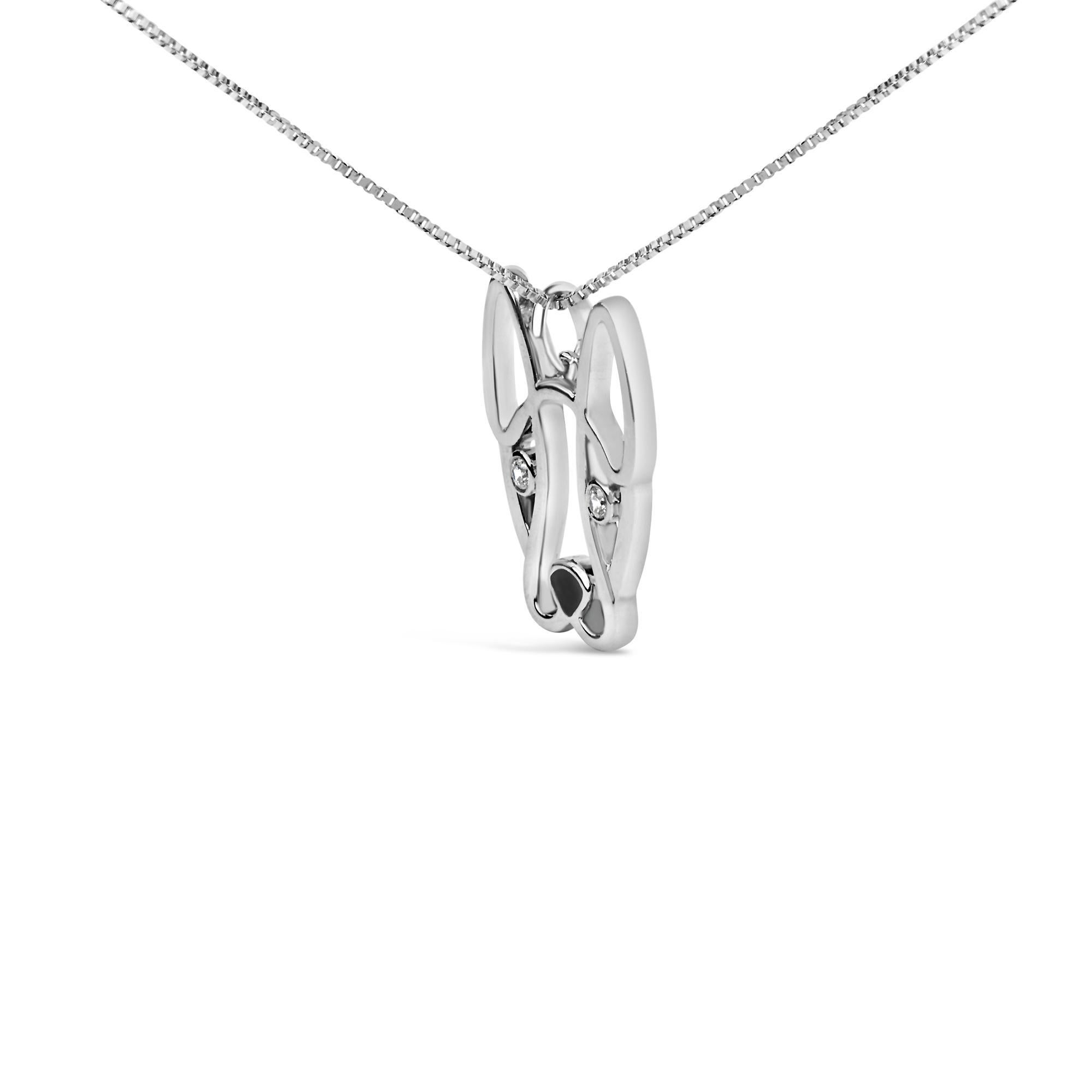Moderno Collana in argento 925 con diamanti e smalto nero con bulldog francese in vendita