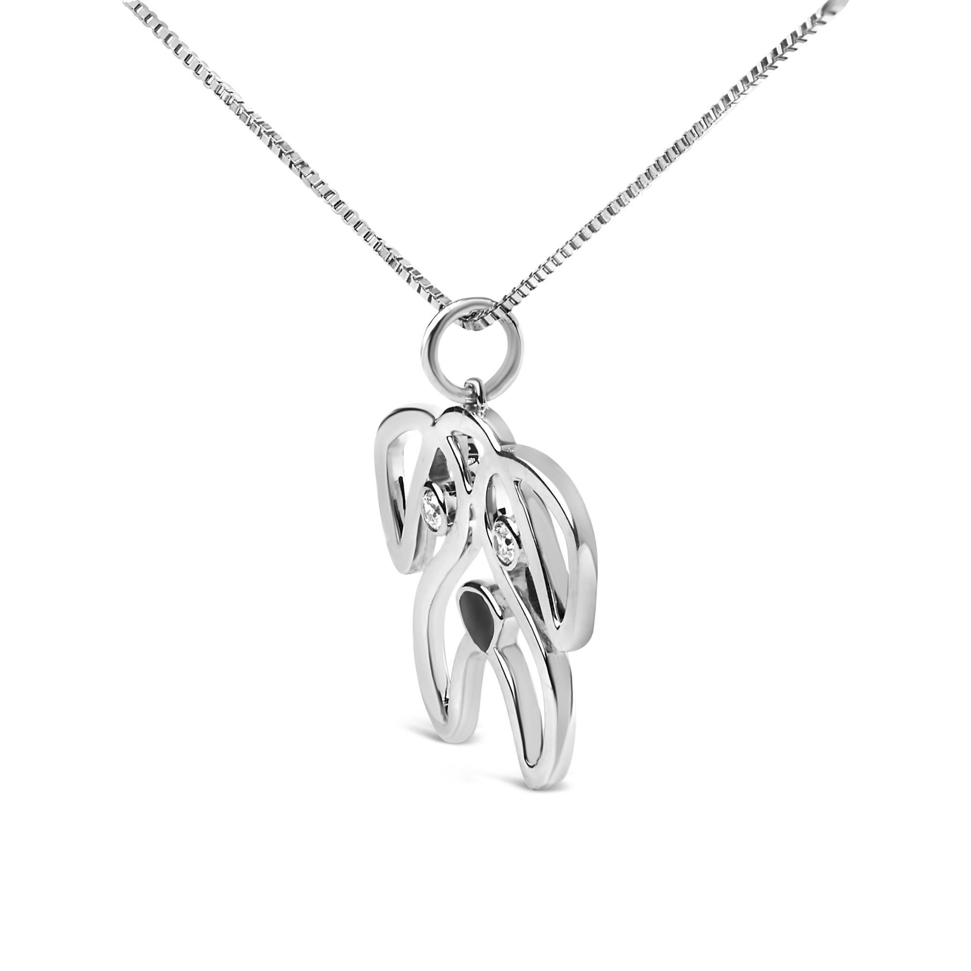Moderno Collana in argento 925 con diamanti e smalto nero con bulldog francese in vendita