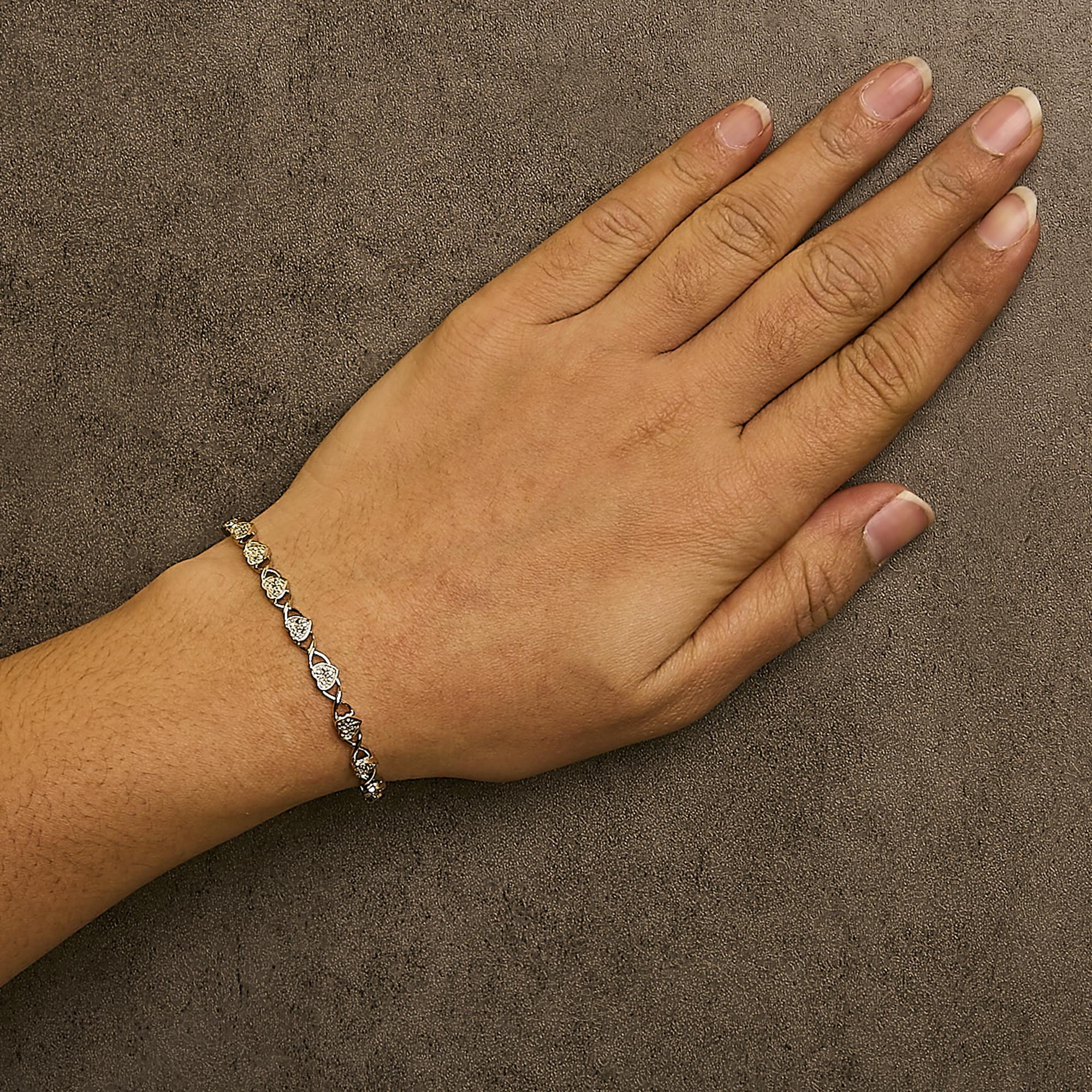 .925 Sterling Silber Diamant Akzent Herz Link Armband (I-J Farbe, I3 Klarheit) (Rundschliff) im Angebot