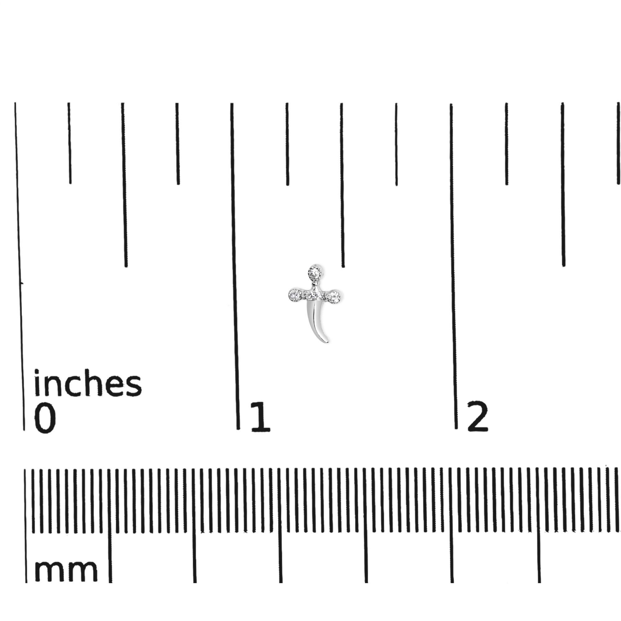 Orecchini a forma di coltello con diamanti in argento 925 In condizioni Nuovo in vendita a New York, NY