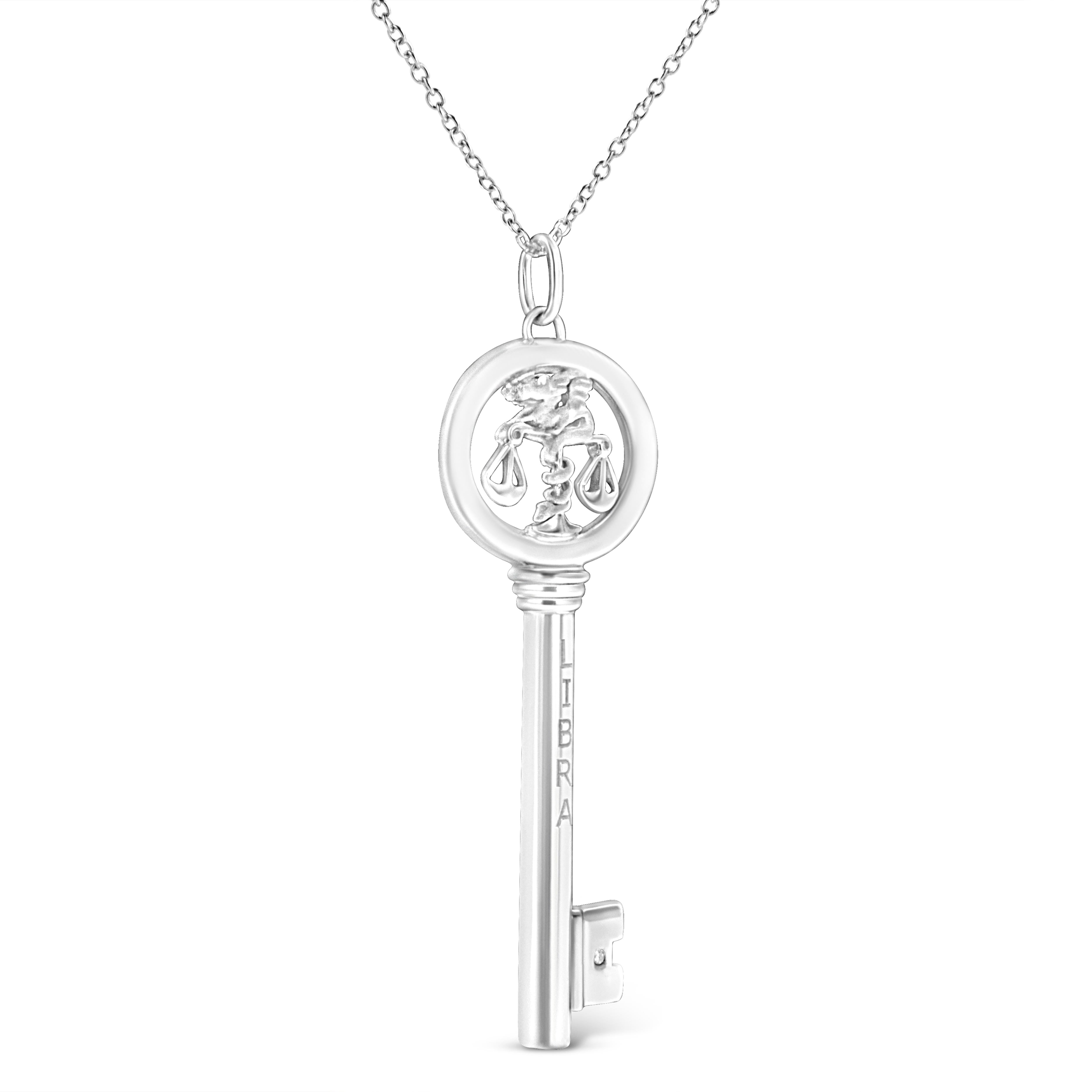 Contemporain Collier pendentif clé du zodiaque Libra en argent sterling avec diamants de 0,925 carat en vente