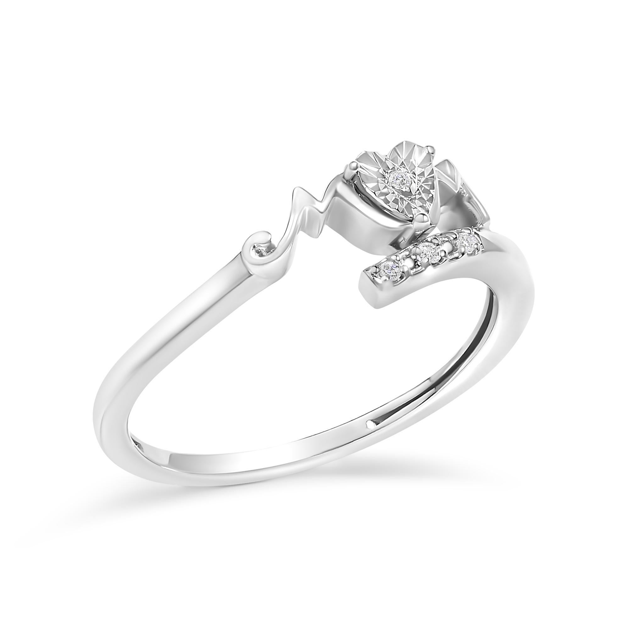 Moderne .925 Argent Sterling Bague en forme de coeur 