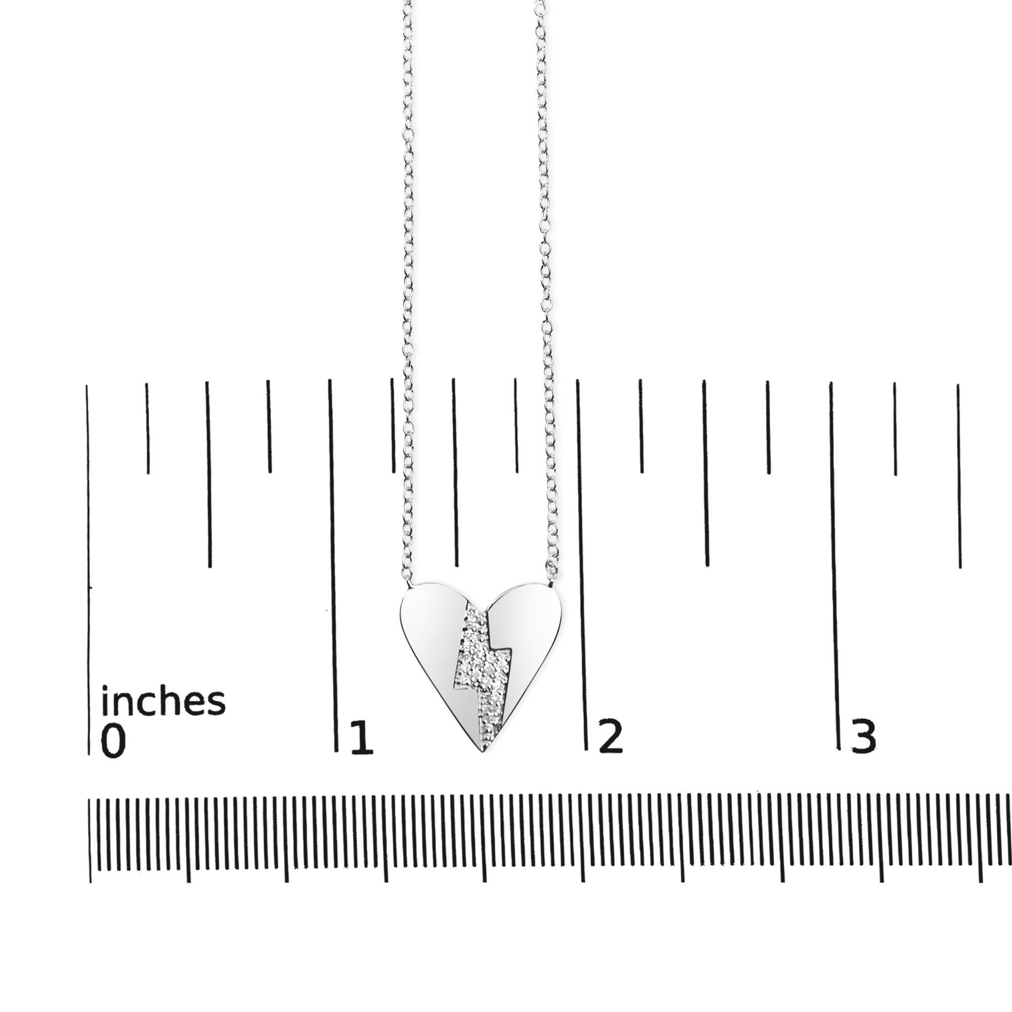 Collana con ciondolo a forma di cuore spezzato in argento 925 e diamanti In condizioni Nuovo in vendita a New York, NY