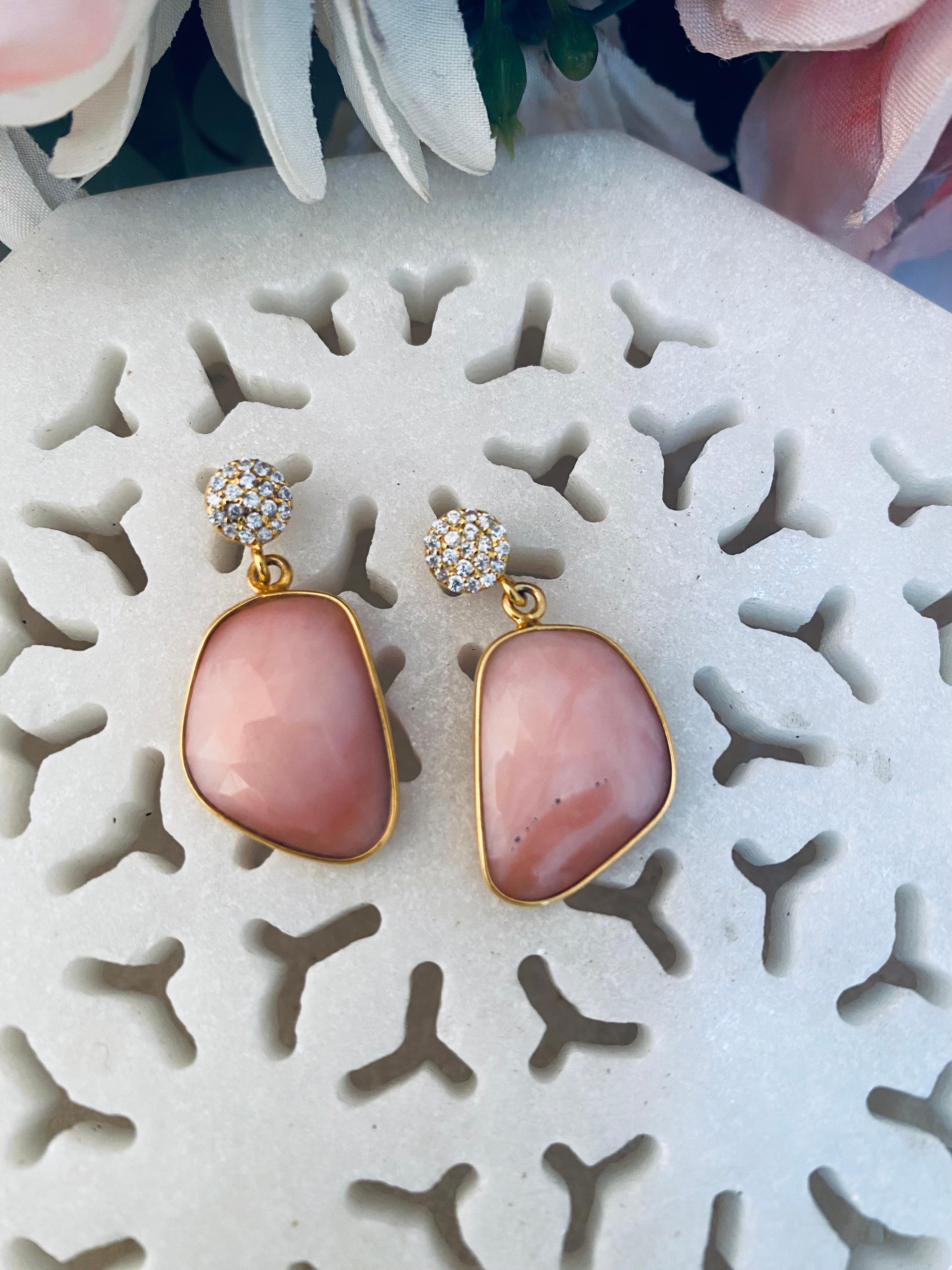 Pear Cut 925 Sterling Silver earring, Natural Pink Opal Stud Design Handmade Dangle Gems For Sale