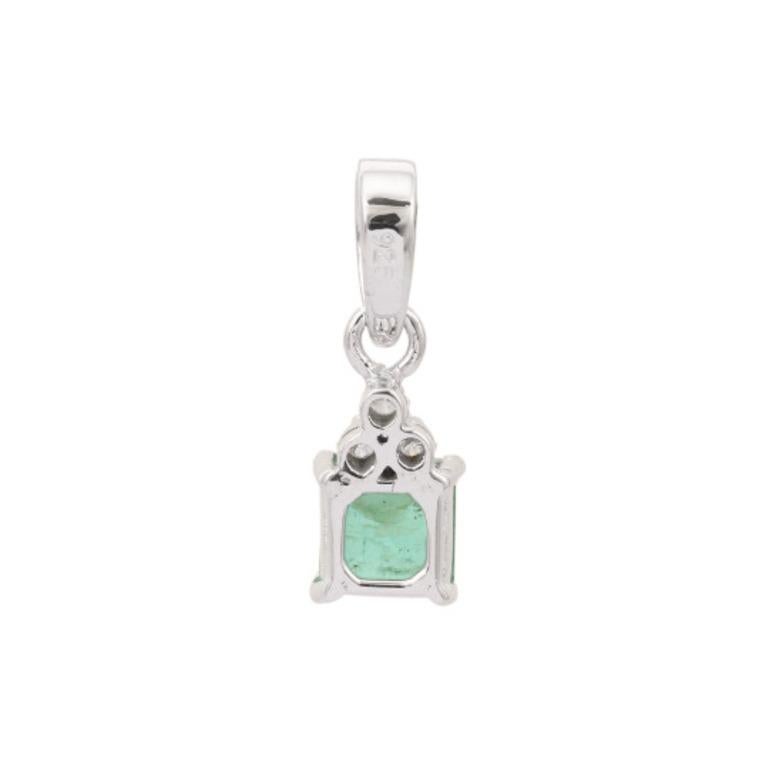 925 Sterling Silver Everyday Emerald and Diamond Pendant for Women For Sale 1